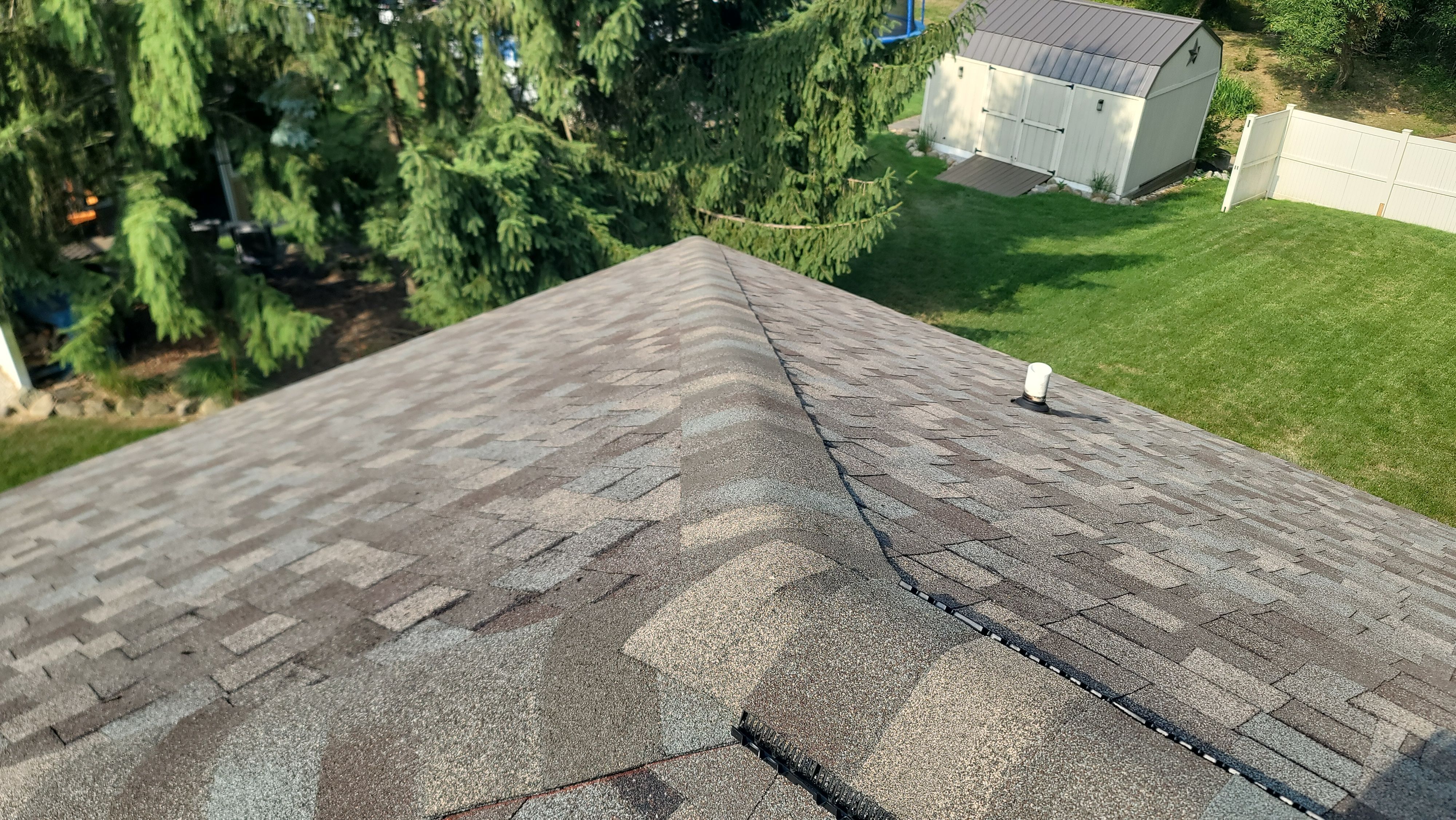 Atlas Pinnacle, Color, Majestic Shake, Drip Edge, Color, White by Eagle Eye Roofing