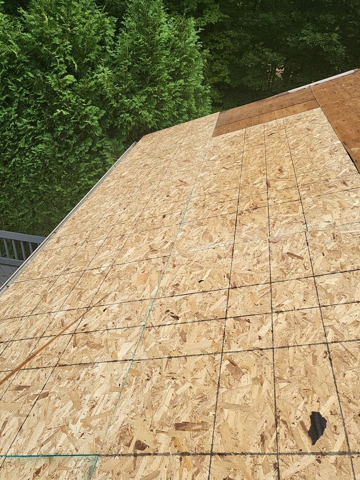 Brand: Atlas Pinnacle Color: Pristine Scotchgard Black Shadow Drip: Musket Brown by Eagle Eye Roofing