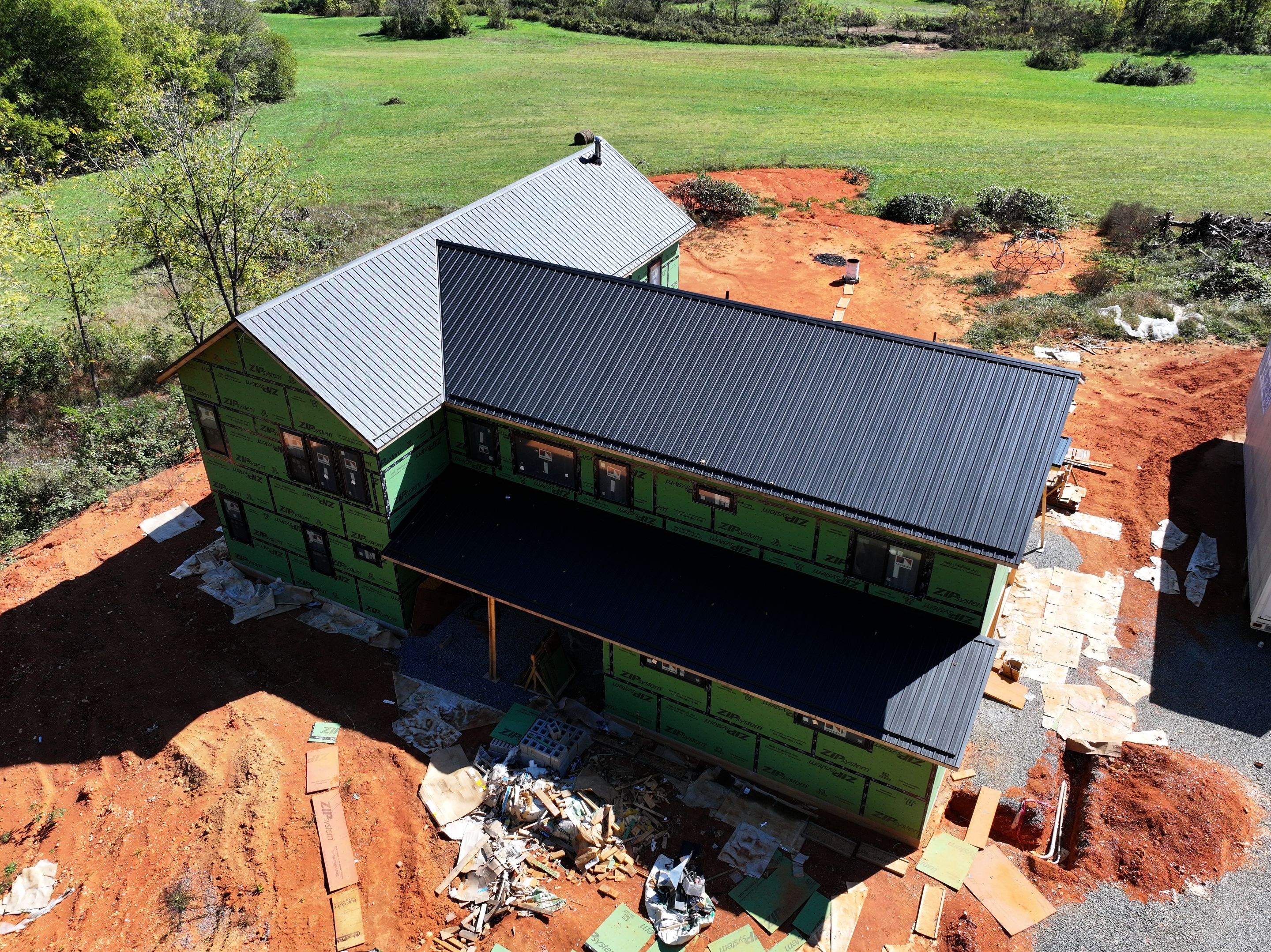 Titus Jr Residence by Omnia Roofing