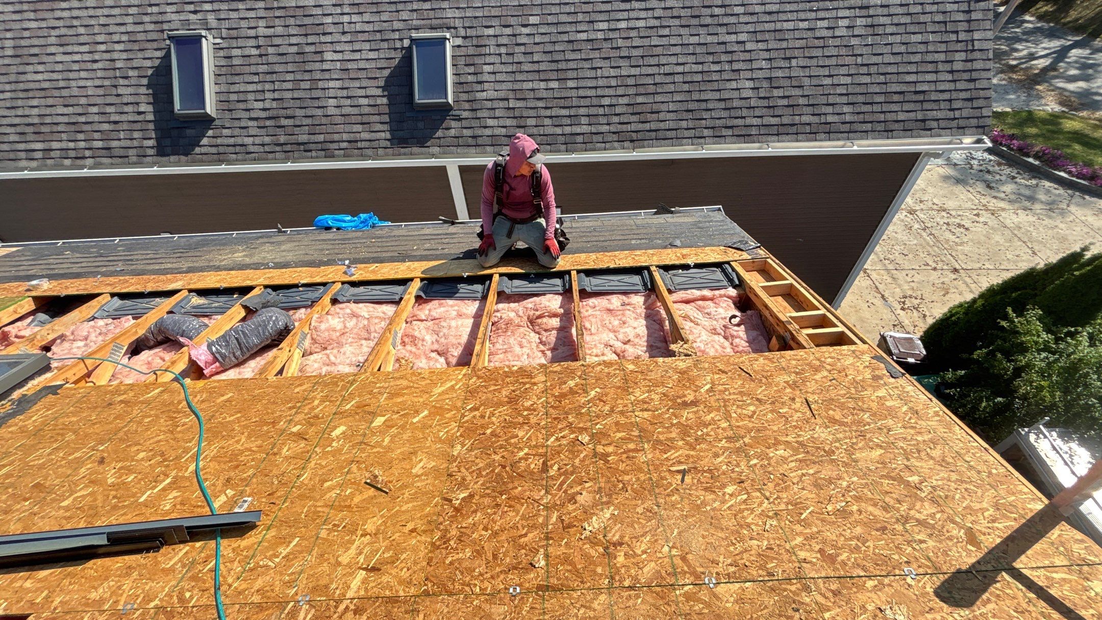 Roof Replacement using Owens Corning Onyx Black by 180 Contractors