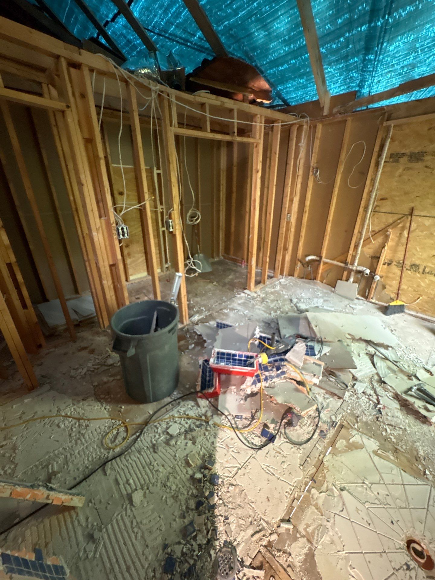 Storm Damage Mitigation and Structural Drying After Tree Impact in Raleigh by One Team Restoration