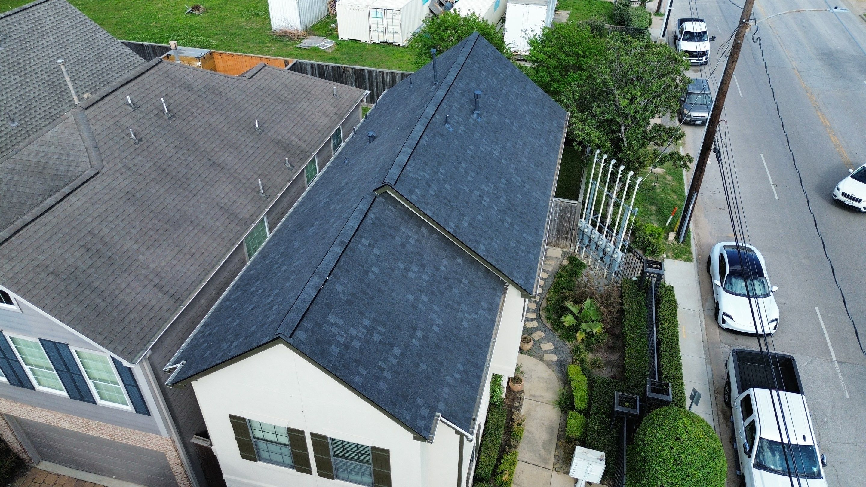 Houston Roof Installation using Atlas Pinnacle Pristine by Modern BYLT Roofing & Construction