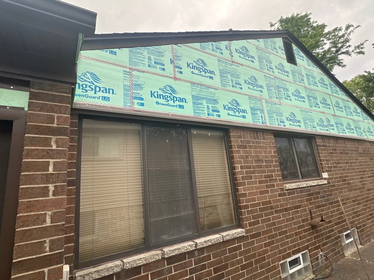 Siding Installation using Ascend 7" Composite Flagship Brown by 180 Contractors