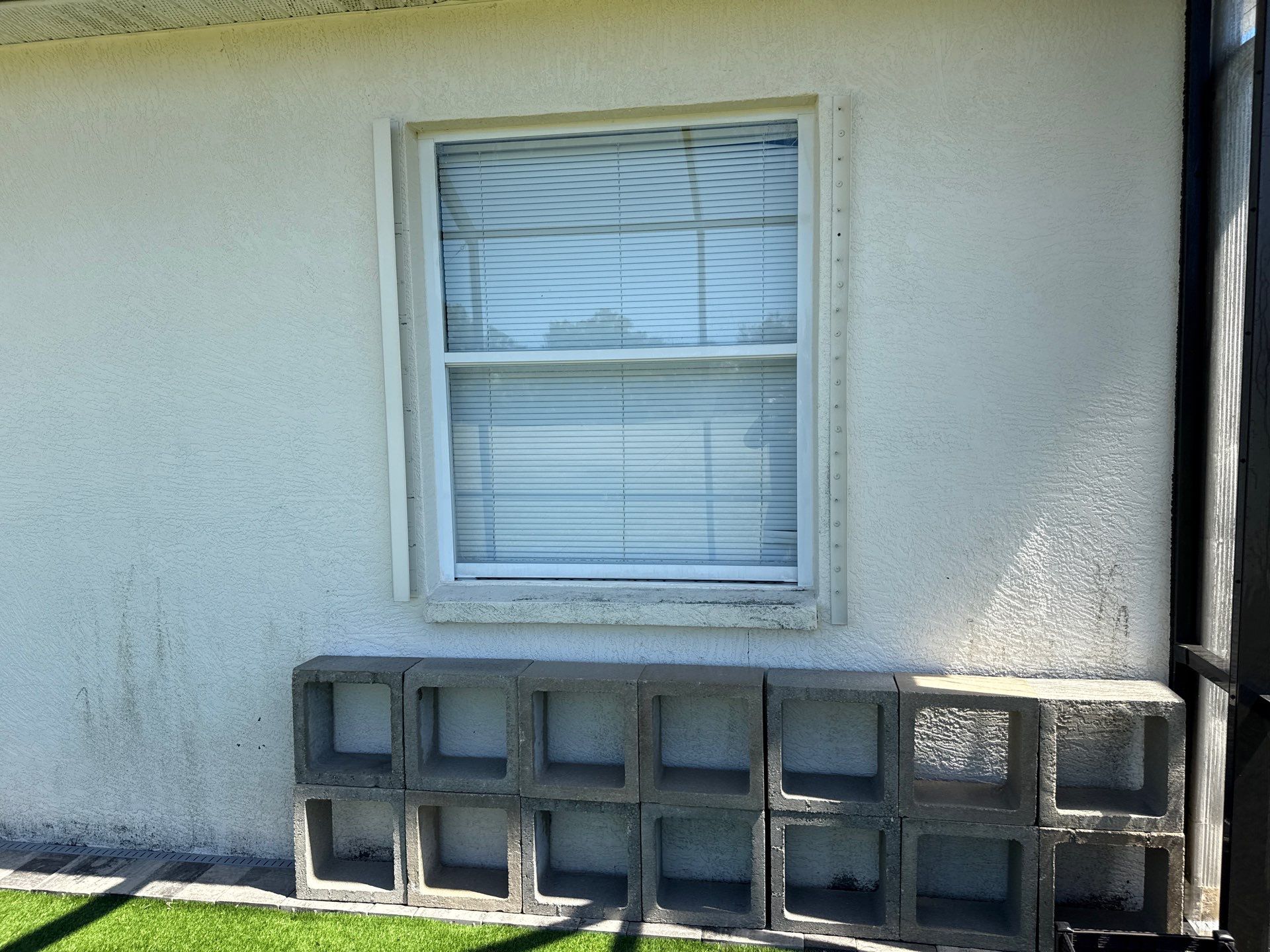 House Wash, Paver Pool Deck & Screen Enclosure Cleaning in Greenfield Plantation | Bradenton, FL by Sunshine AquaWash