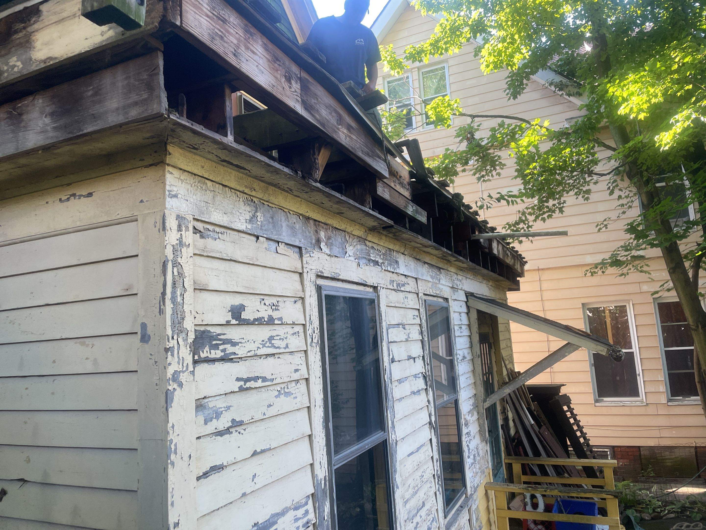 Deck Installation using EPDM substrate by A Plus Exterior