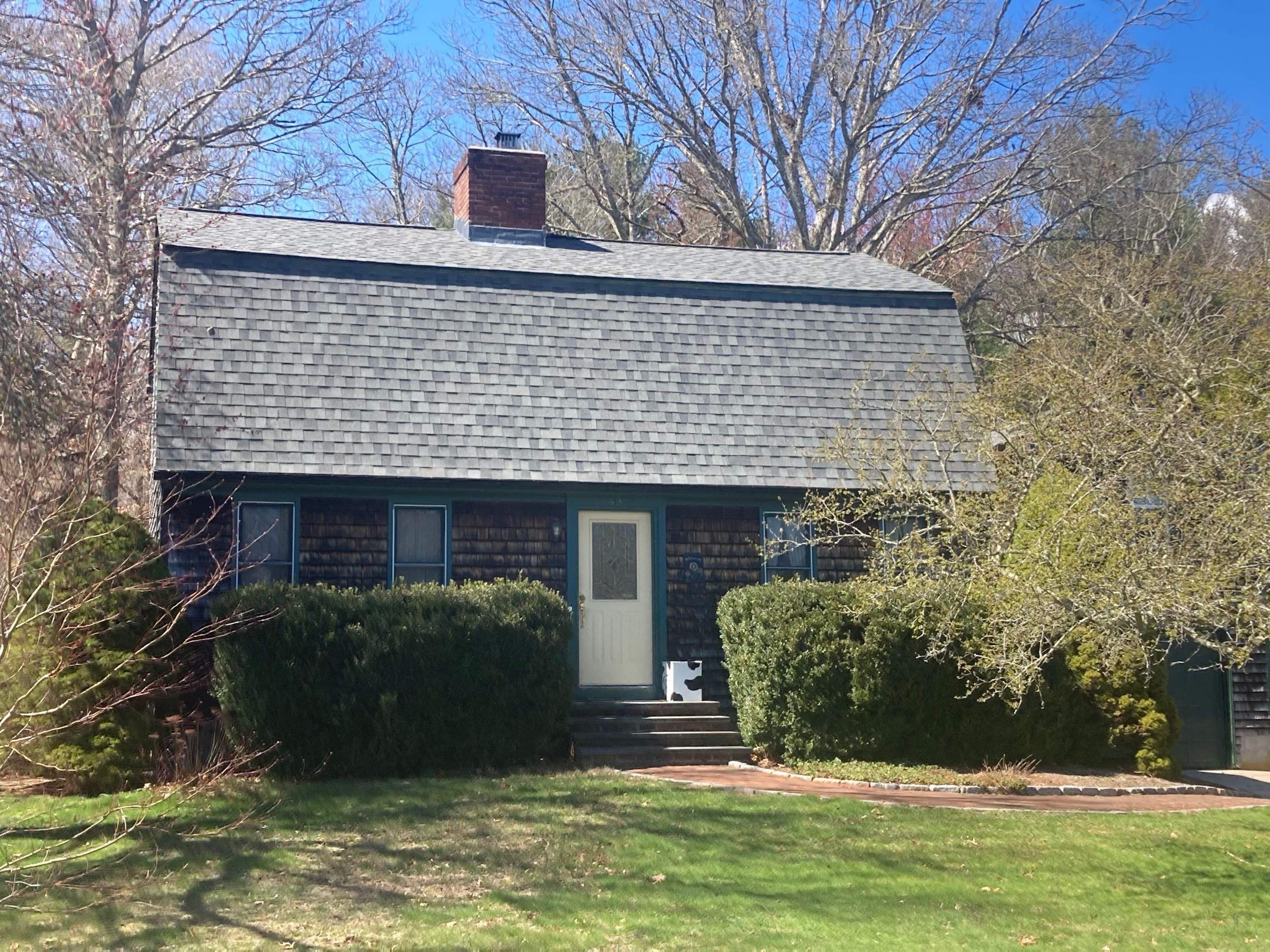 Colonial Slate Roofs by Pinnacle Roofing & Skylights