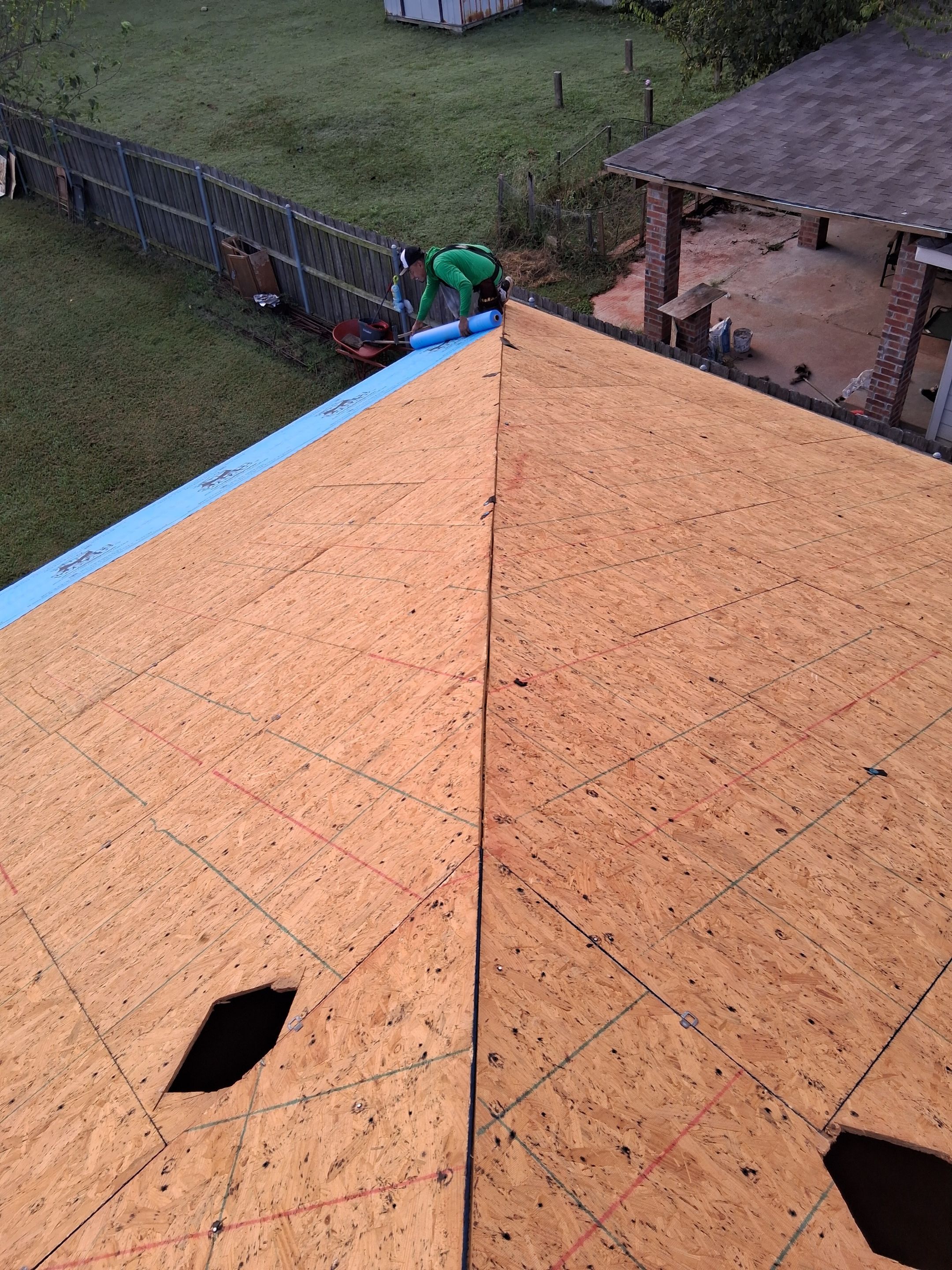 GAF Natural Shadow Charcoal  by Top Sun Roofing