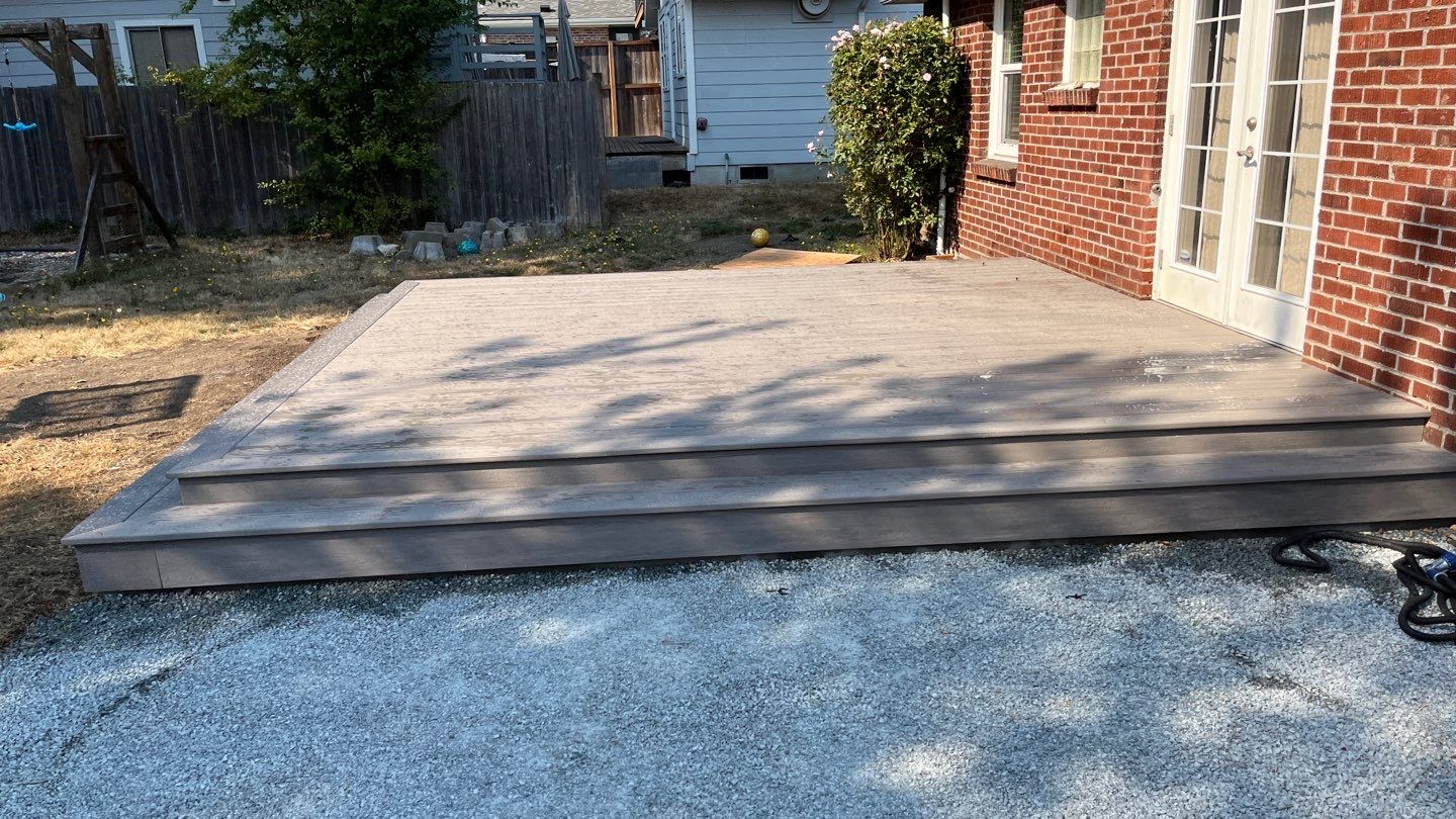 A not so typical deck by Alki deck builders 