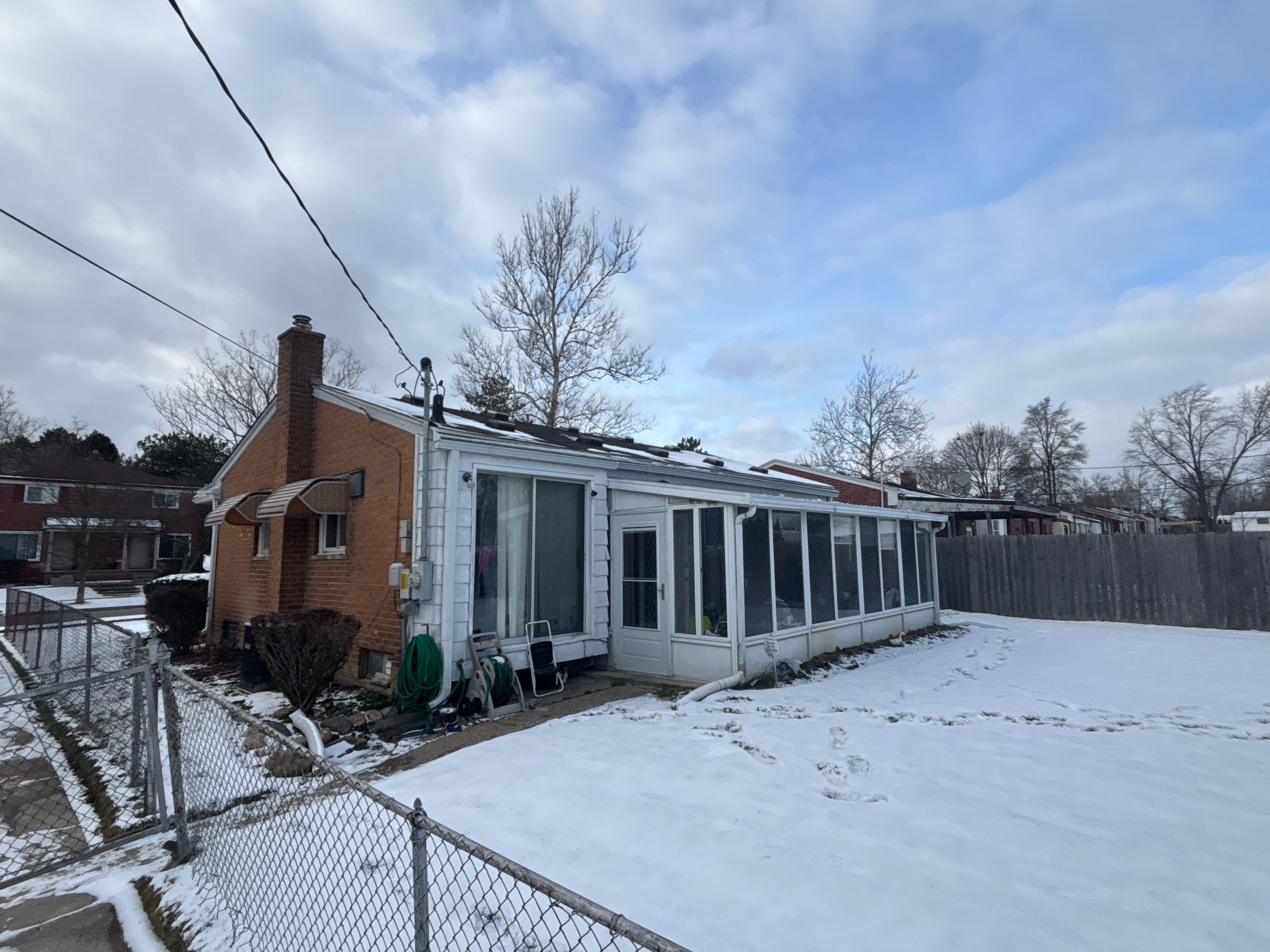 Siding Replacement using Alside D4 Odyssey-Plus Dutchlap White by 180 Contractors