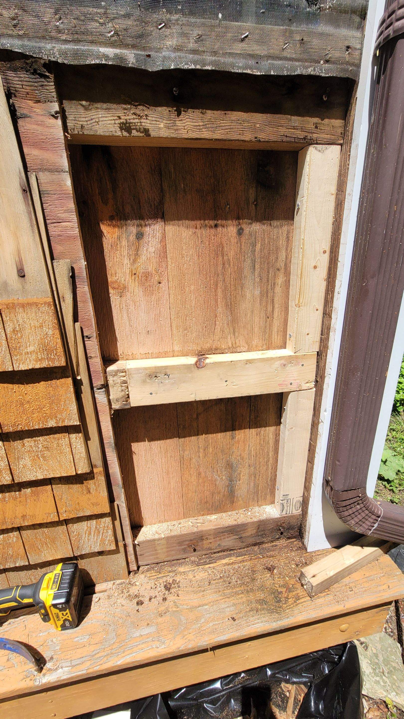 Newfields, NH Exterior by Vertical Painting