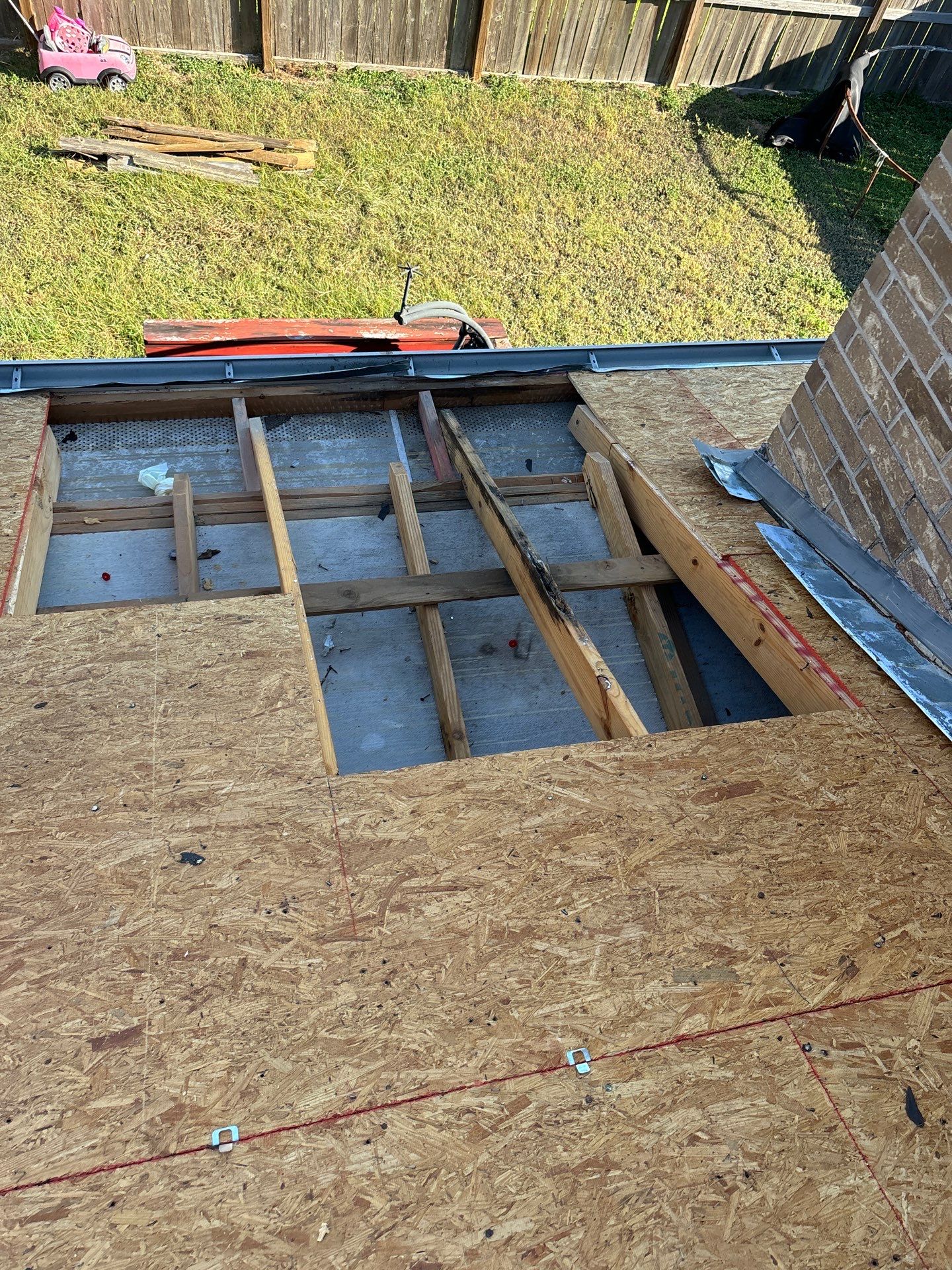 Residential Roofing Installation using Owen's Corning Duration (Lifetime) Shingles by Roof Repair Company