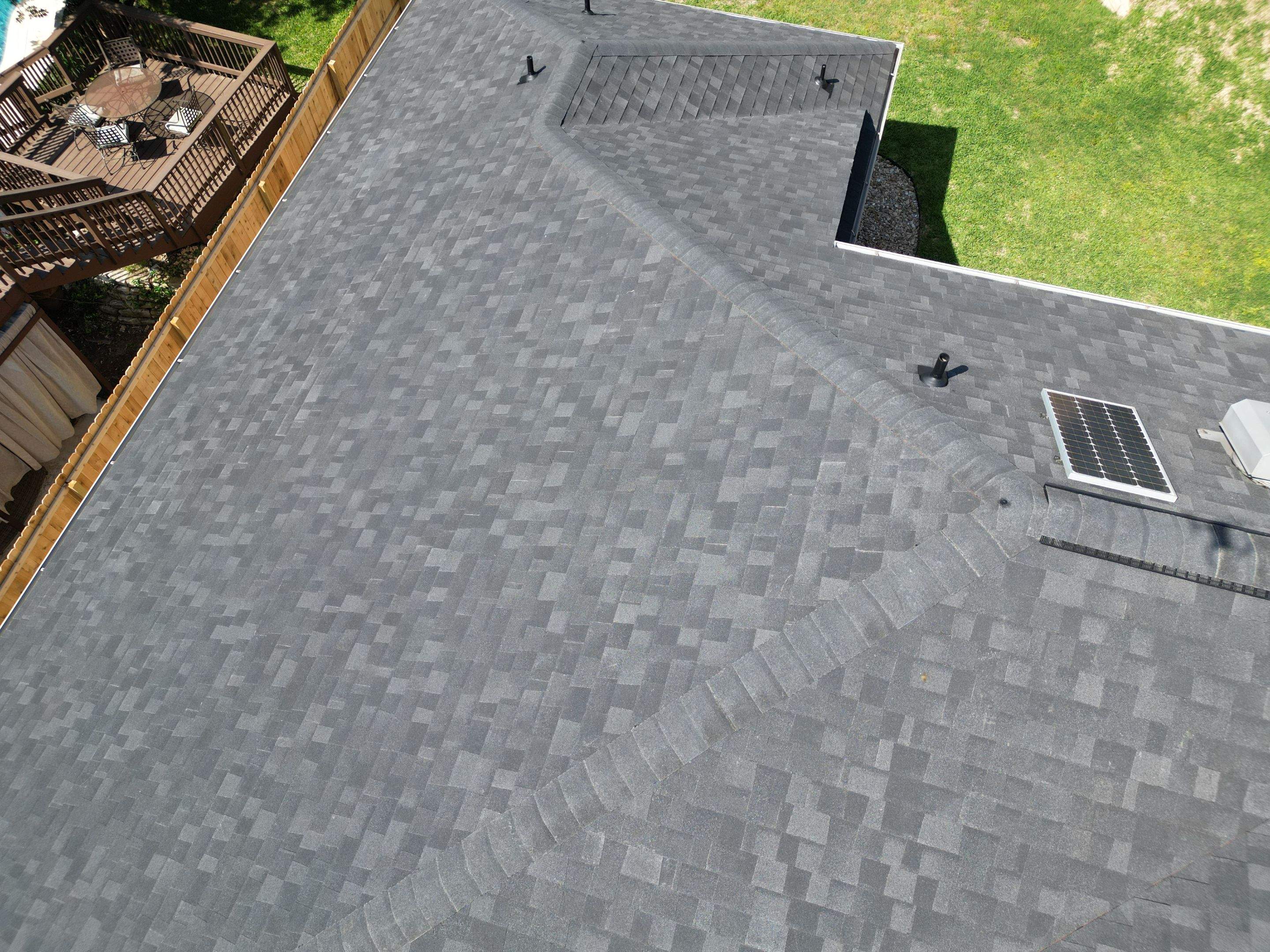Onyx Black - Owens Corning TruDefinition Duration by RoofsOnly.com