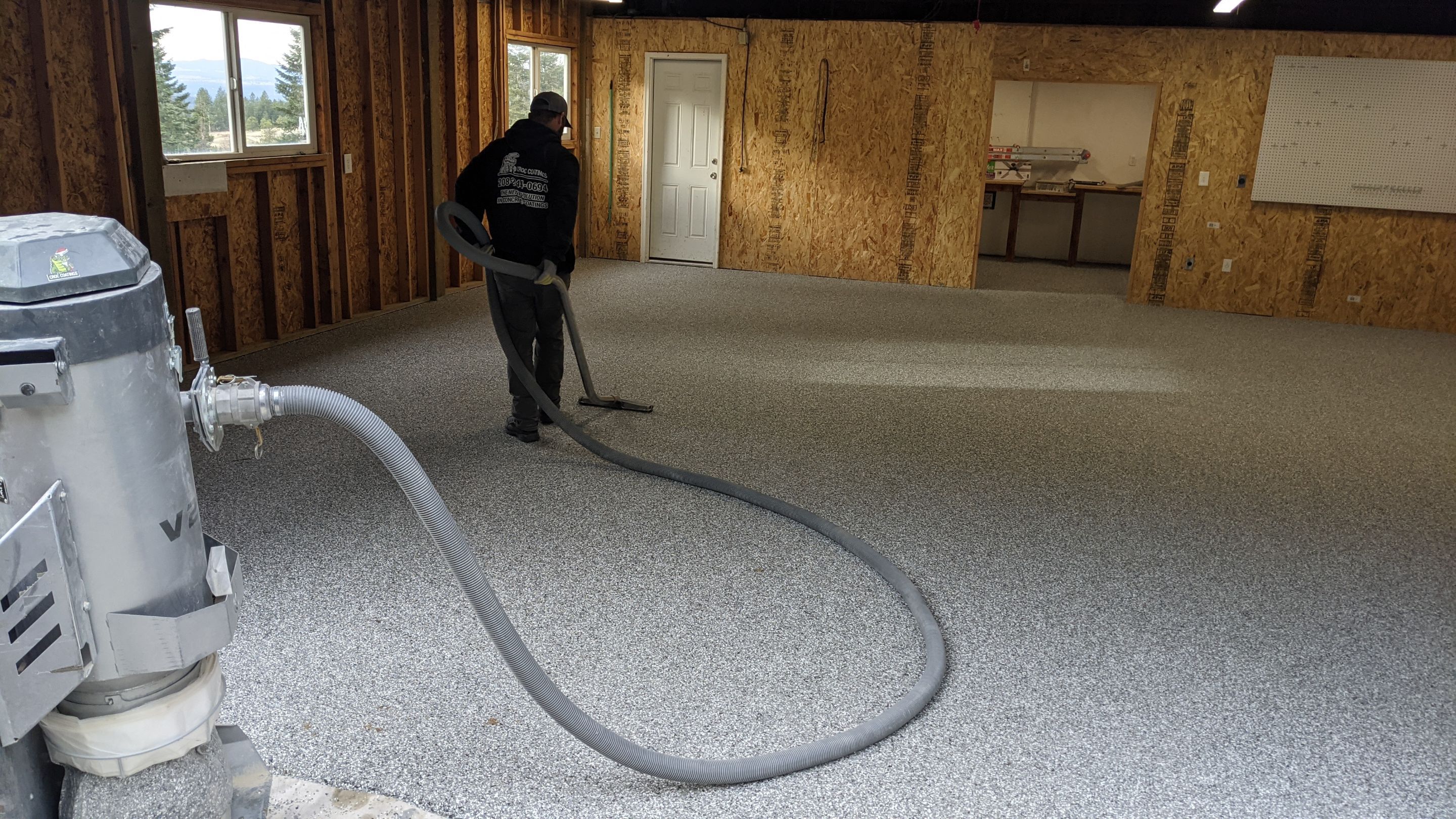 Garage Transformation using Penntek Evolution System and Smoke Color by Croc Coatings, LLC