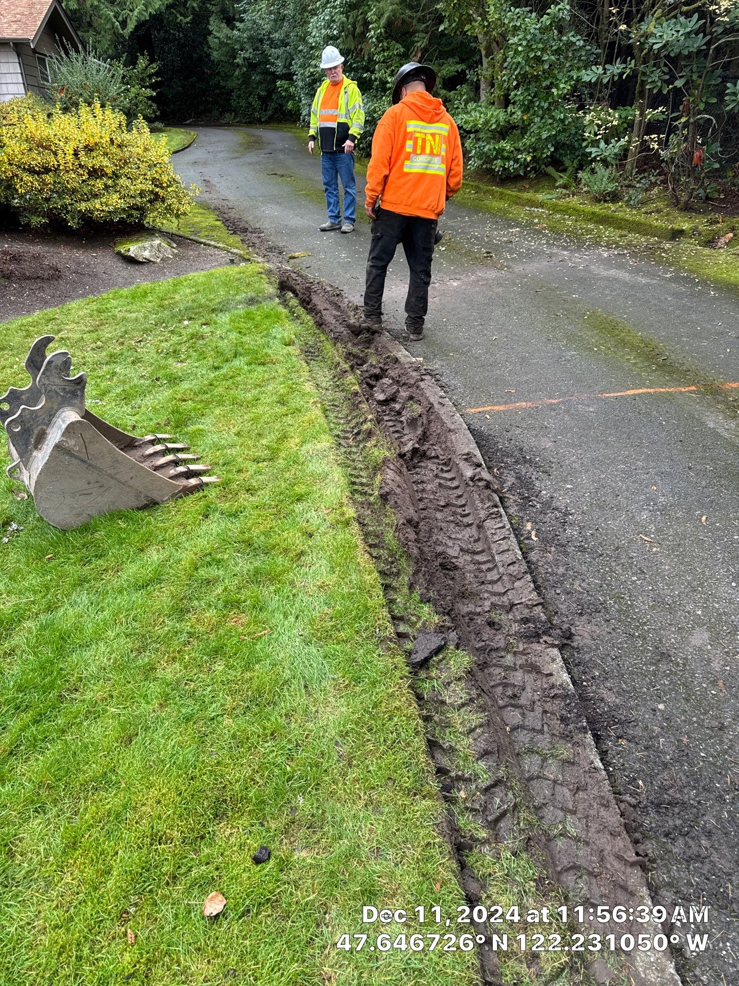 Asphalt Patch Repair | Bellevue  by Jireh Asphalt & Concrete Inc 