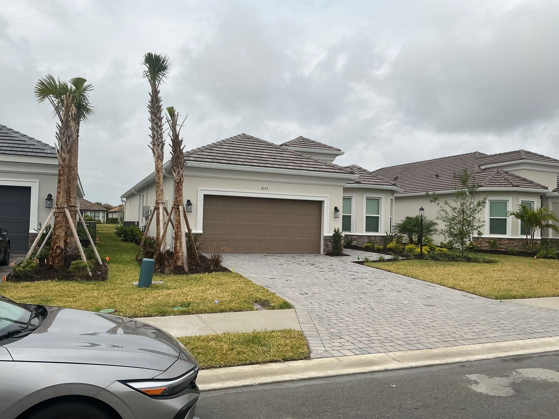 Aluminum Seamless Gutters in Bradenton FL by Gutter Professor by Gutter Professors