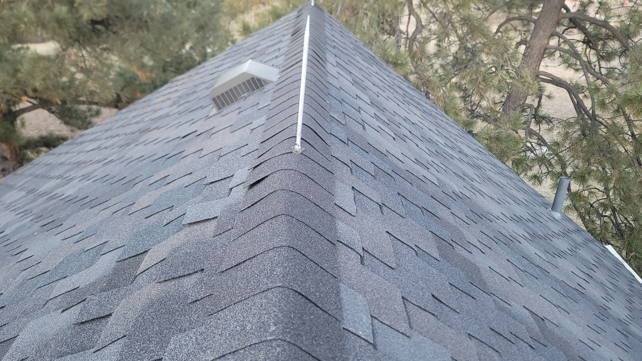 Parker McKean House  by Jireh 7 Roofing 