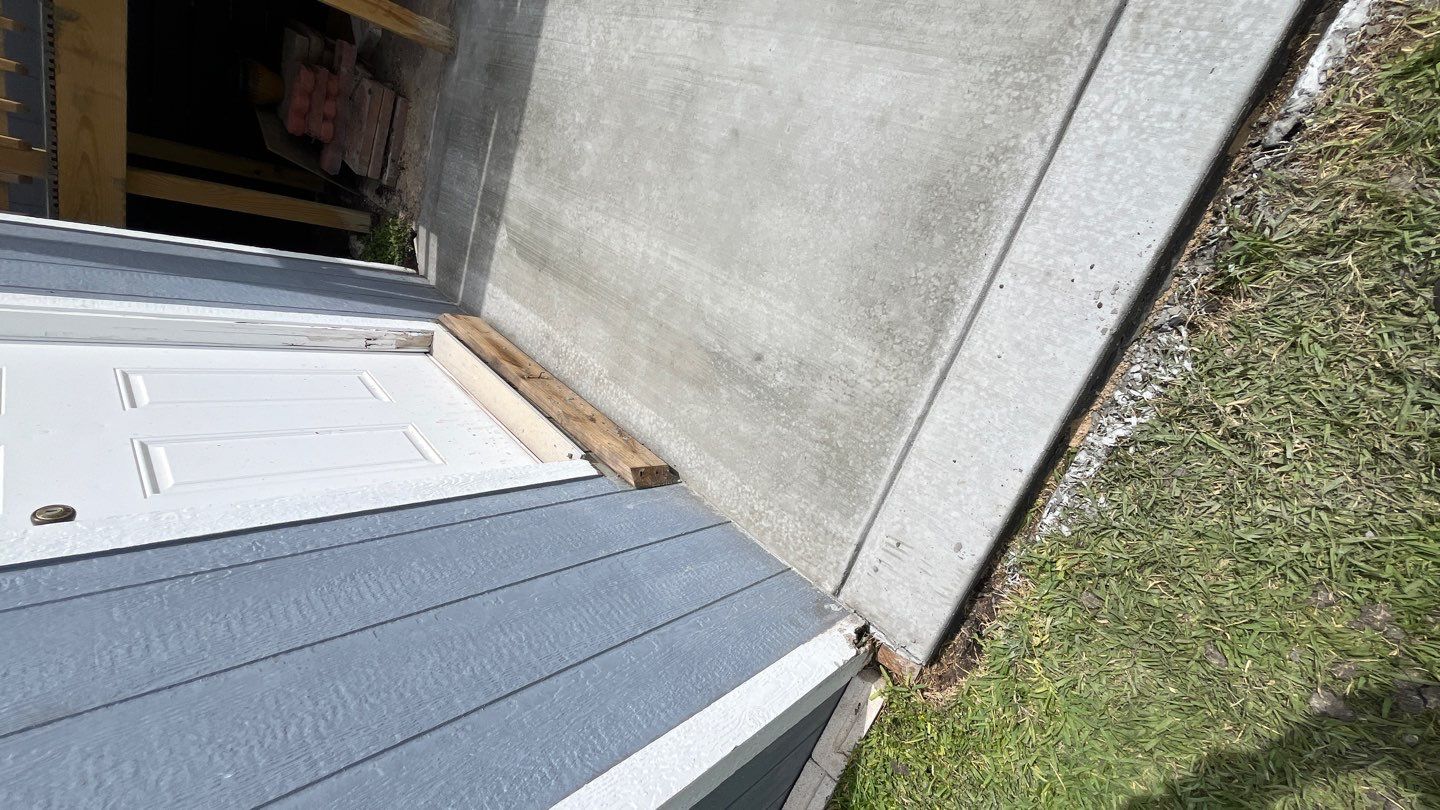 Mobile Home in Paradise by Bayfront Roofing and Construction