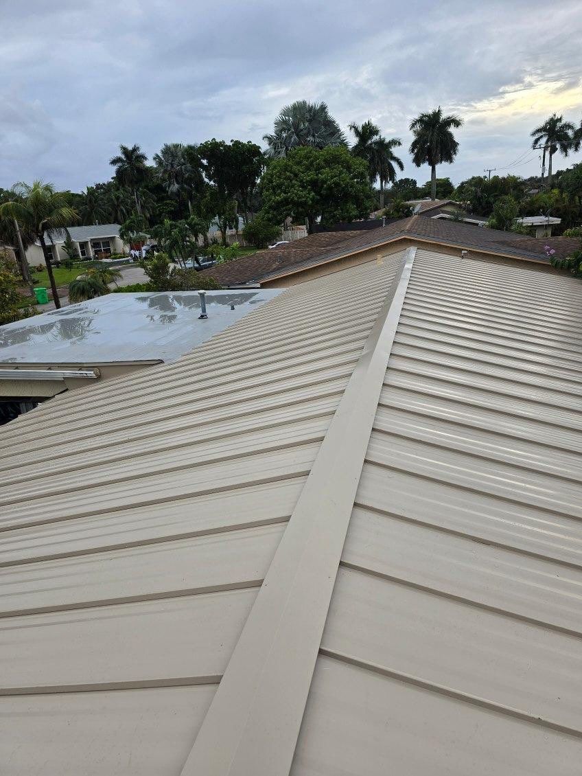 Sandstone Standing Seam by Reimagine Roofing
