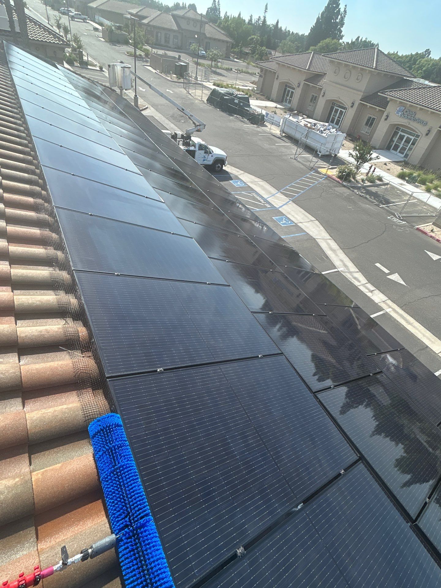 Commercial Contracts by D&A SOLAR CLEANING