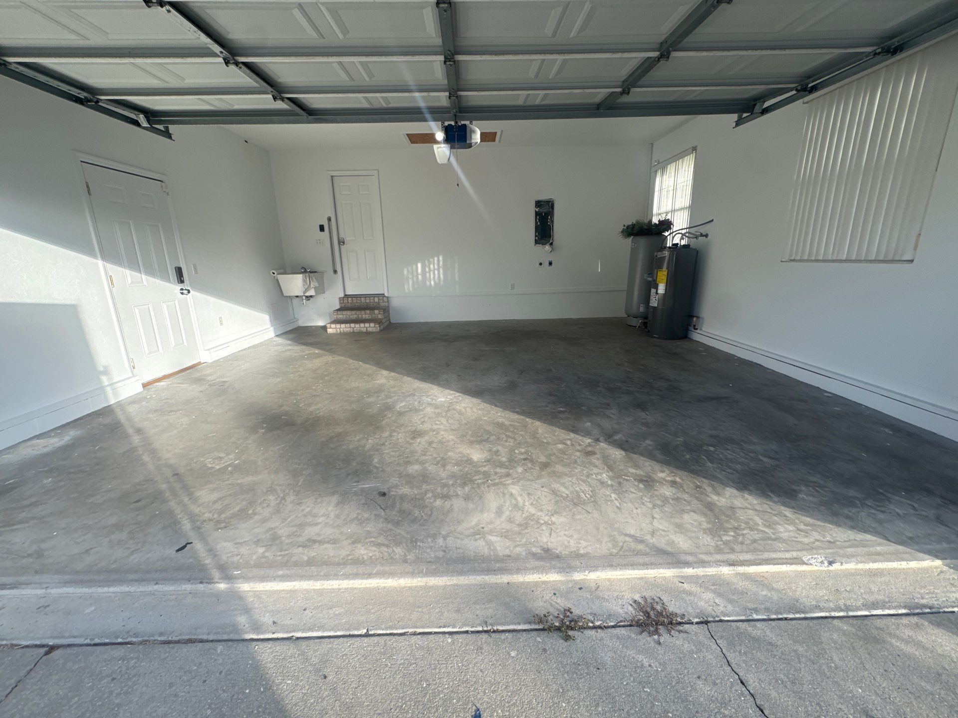 Garage Project in Lake City, FL in Mount Everest by Cross Creek Concrete Coatings