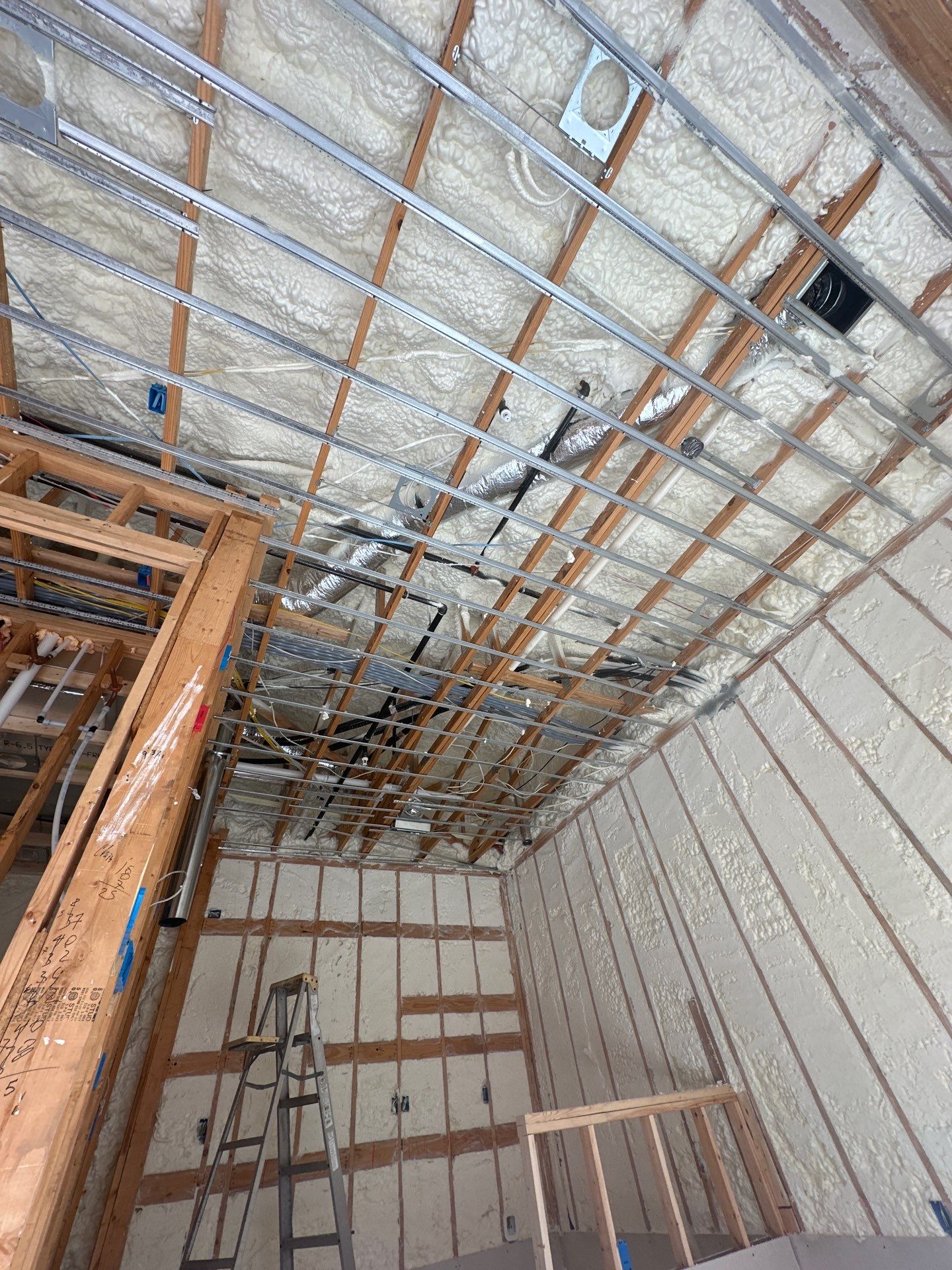 🏢 Full Foam Envelope on This Dallas Multi-Family Build by Apex Insulation Solutions