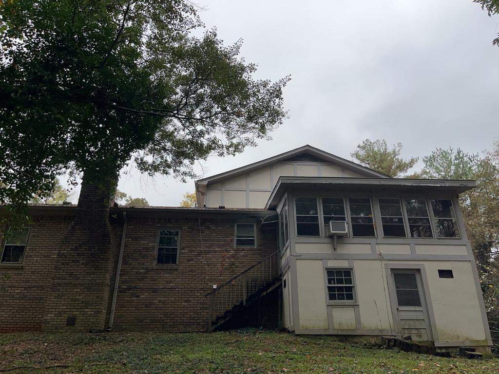 Board and Batten Siding Installation and Railing Replacement in Lilburn, GA by Nelson Exteriors 