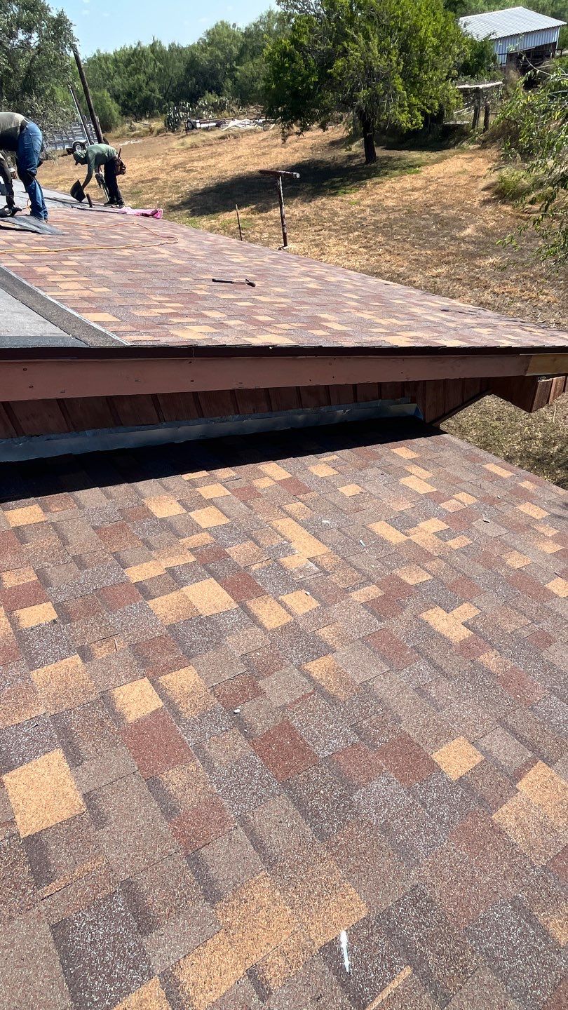 Country Roofing by Bayfront Roofing and Construction