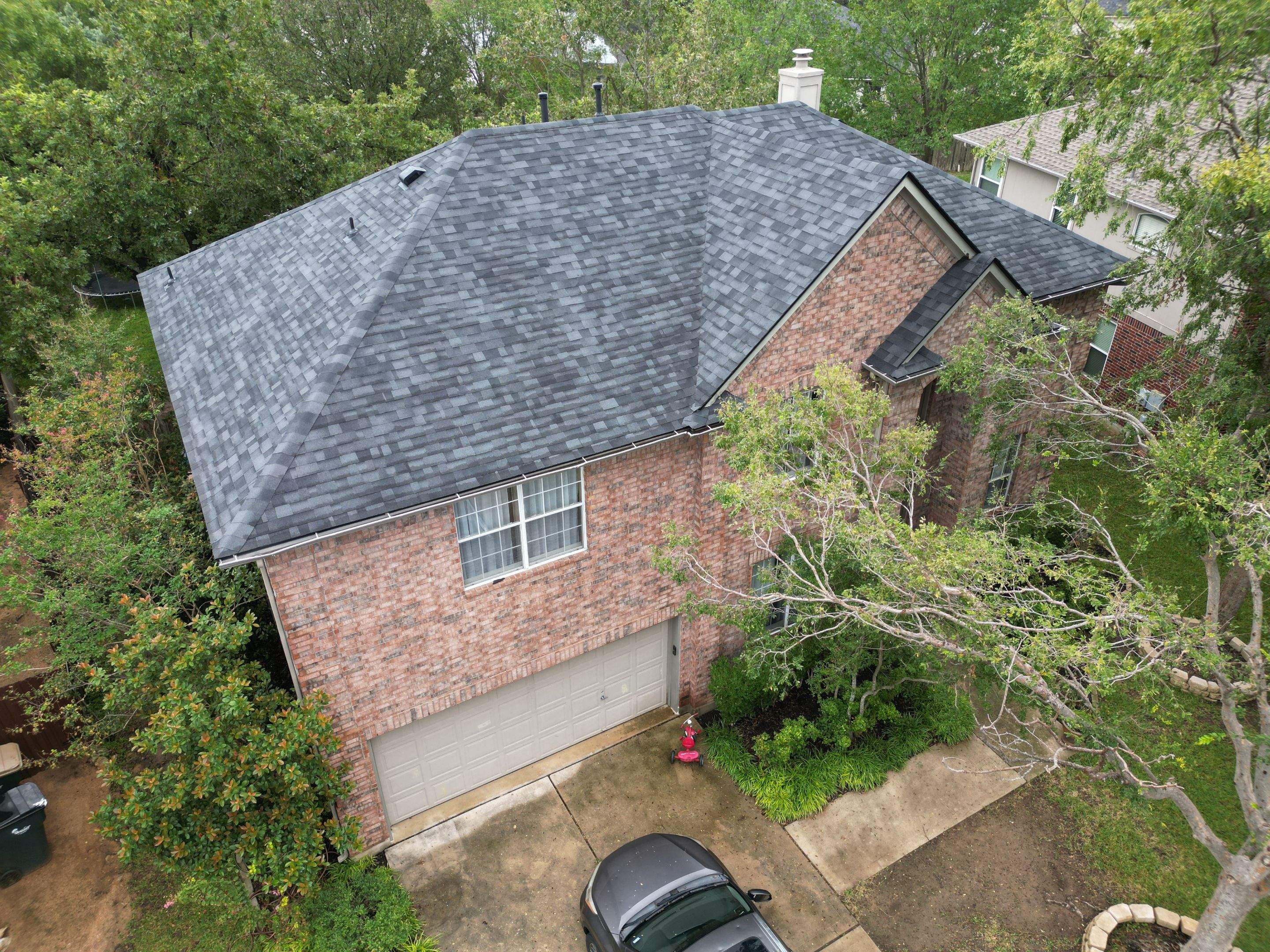 Brilliant Black - Malarkey Vista by RoofsOnly.com