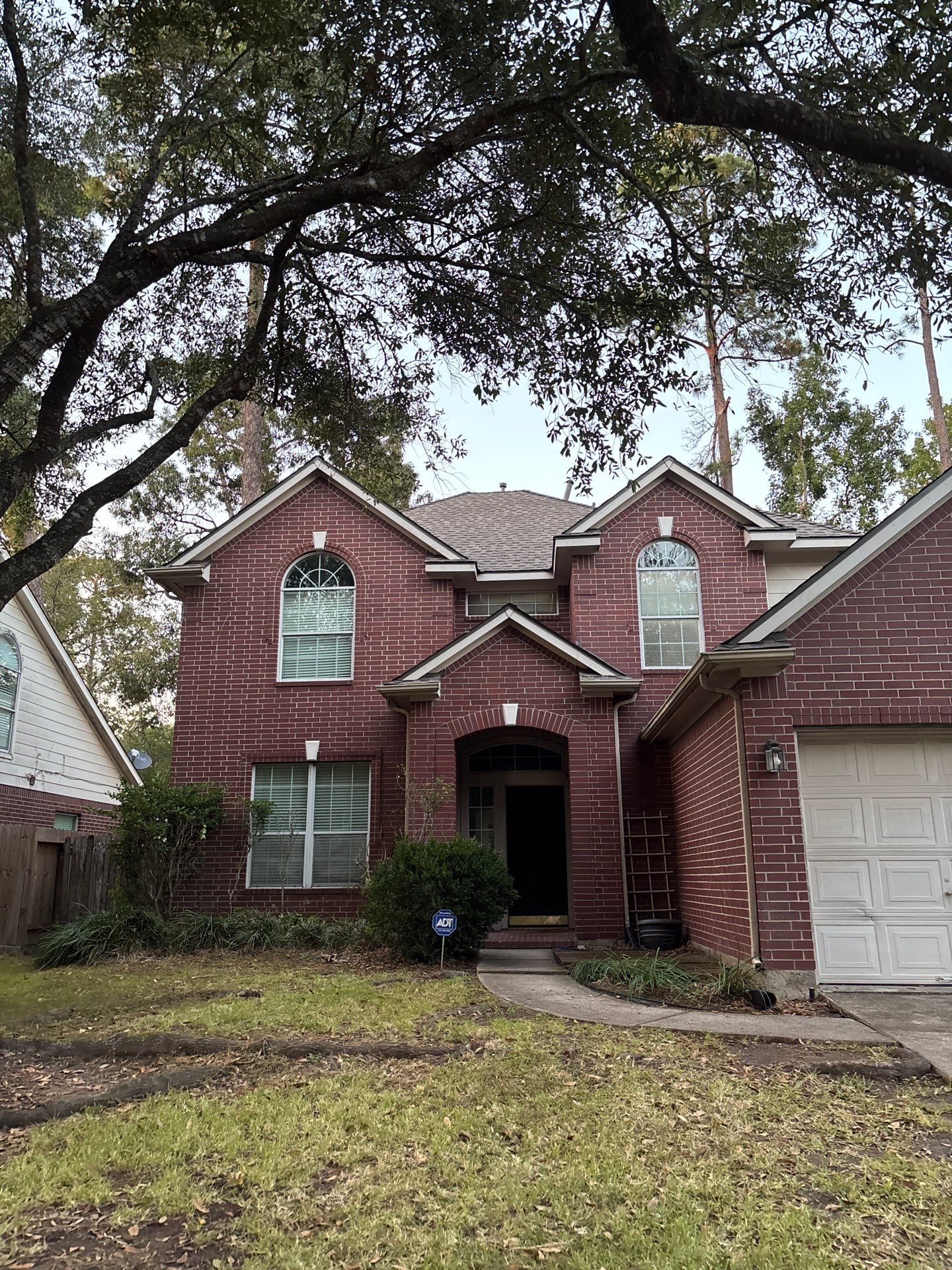 Roof Replacement in The Woodlands TX by Roof Repair Company