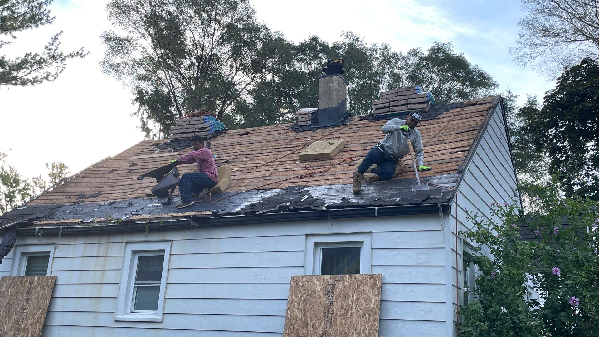Roof Replacement using CertainTeed Landmark by 180 Contractors