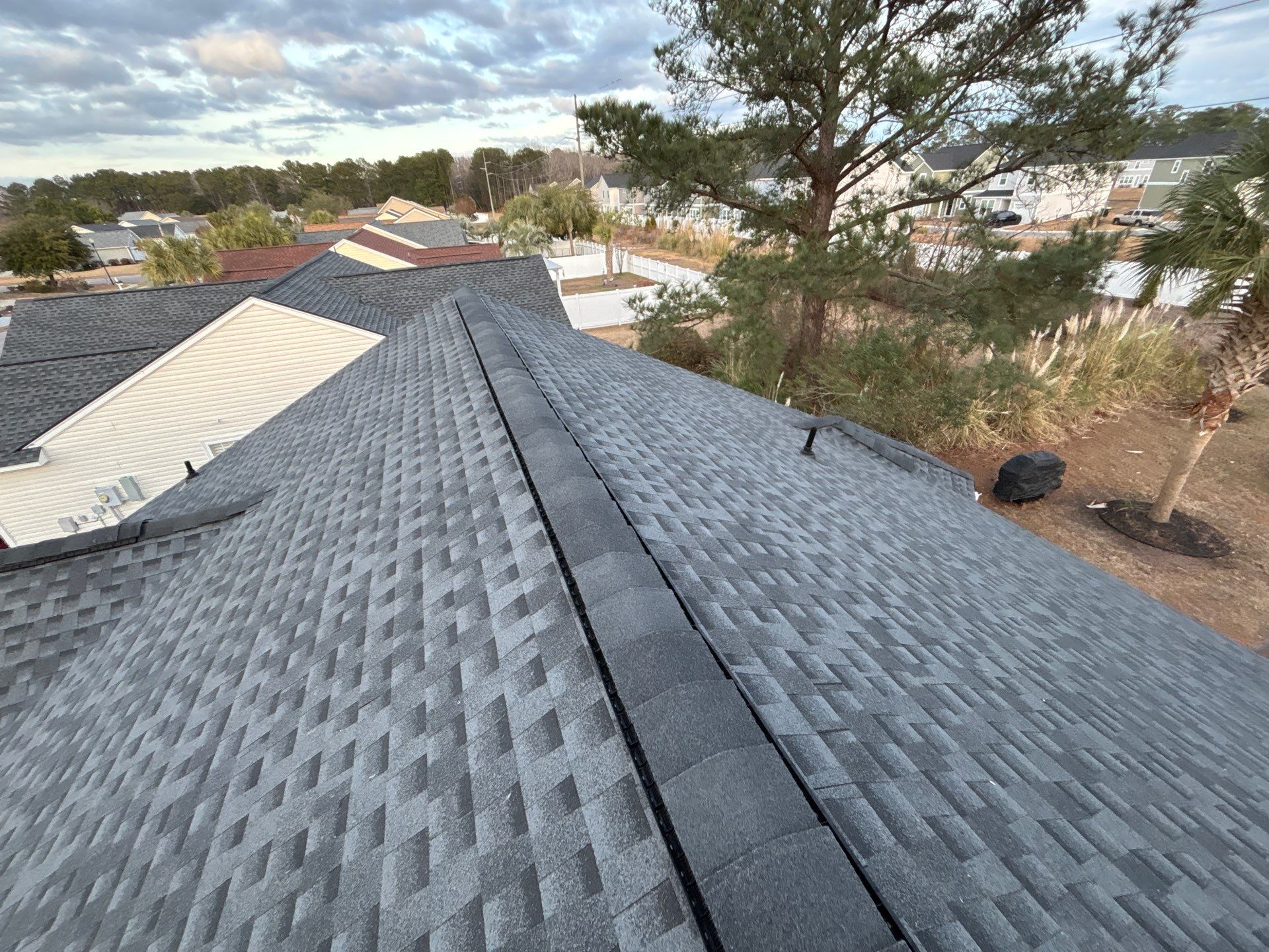 GAF HDZ - Charcoal by Linta Roofing Inc