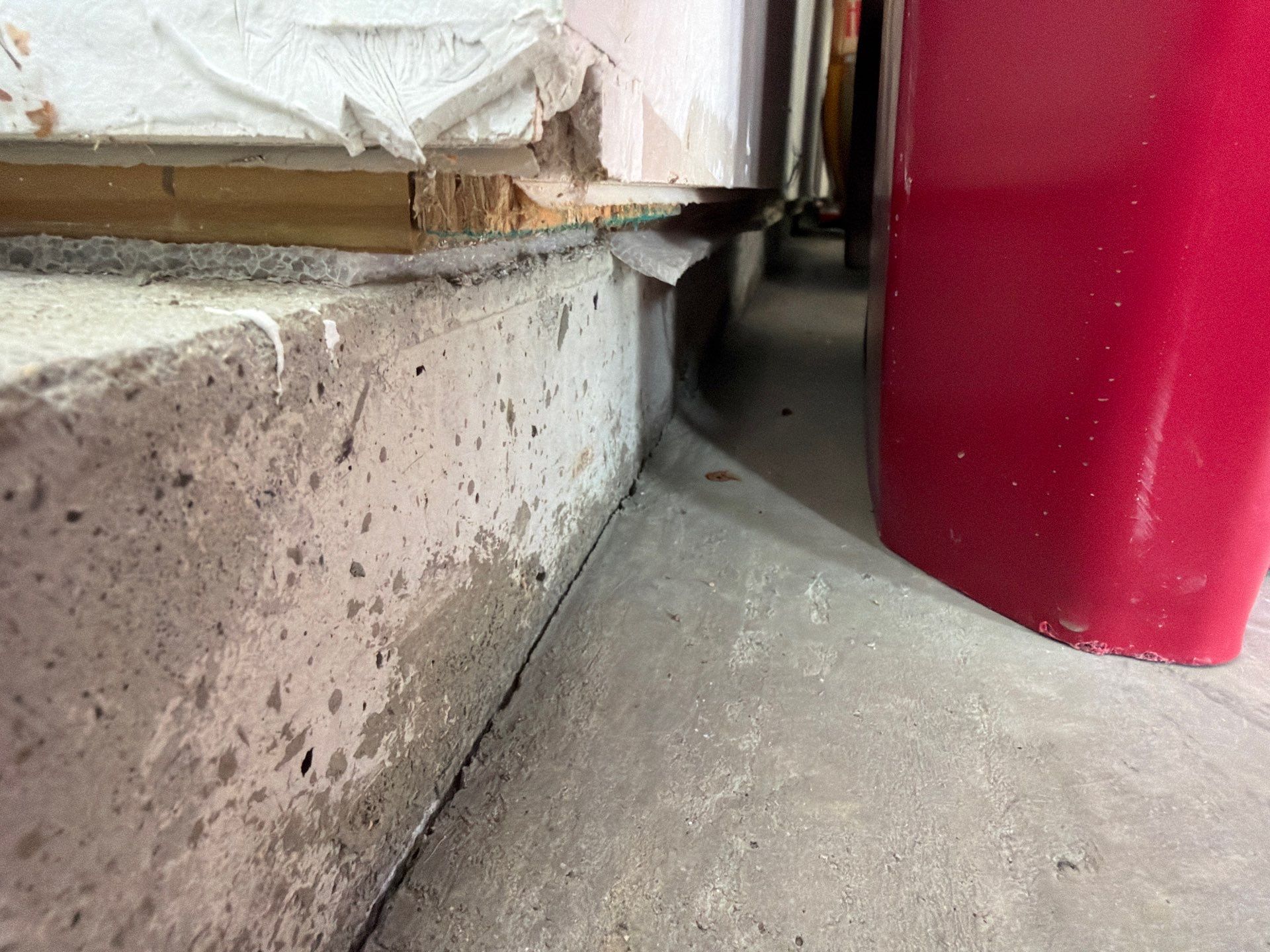 Custom Epoxy Garage Floor Coating Installation in Sioux Falls by Select Painting, Coatings & Garage Cabinets