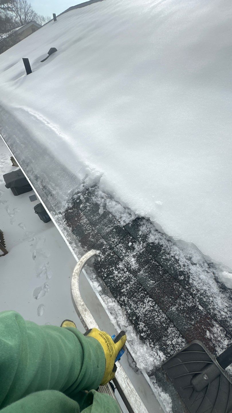Roof Snow & Ice Dam Removal by Above All Gutters