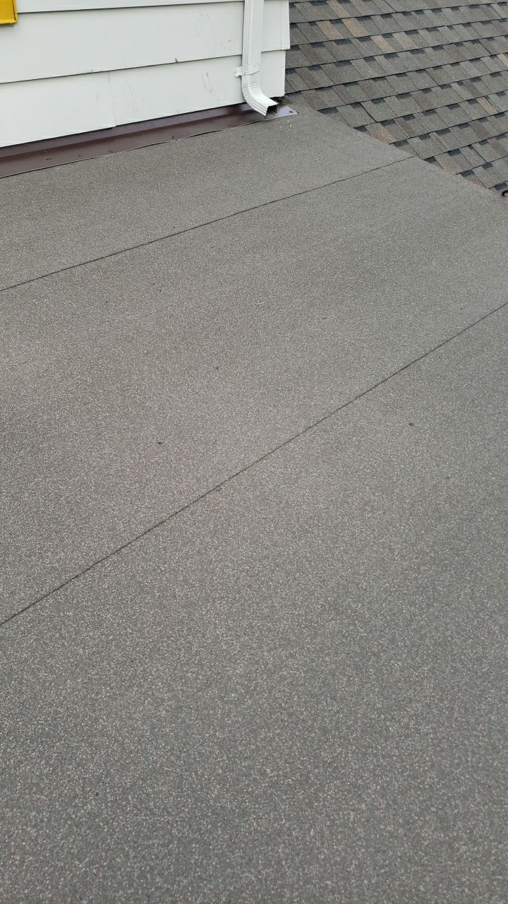 ATLAS PINNACLE COLOR: WEATHERED SHADOW DRIP EDGE: WHITE by Eagle Eye Roofing