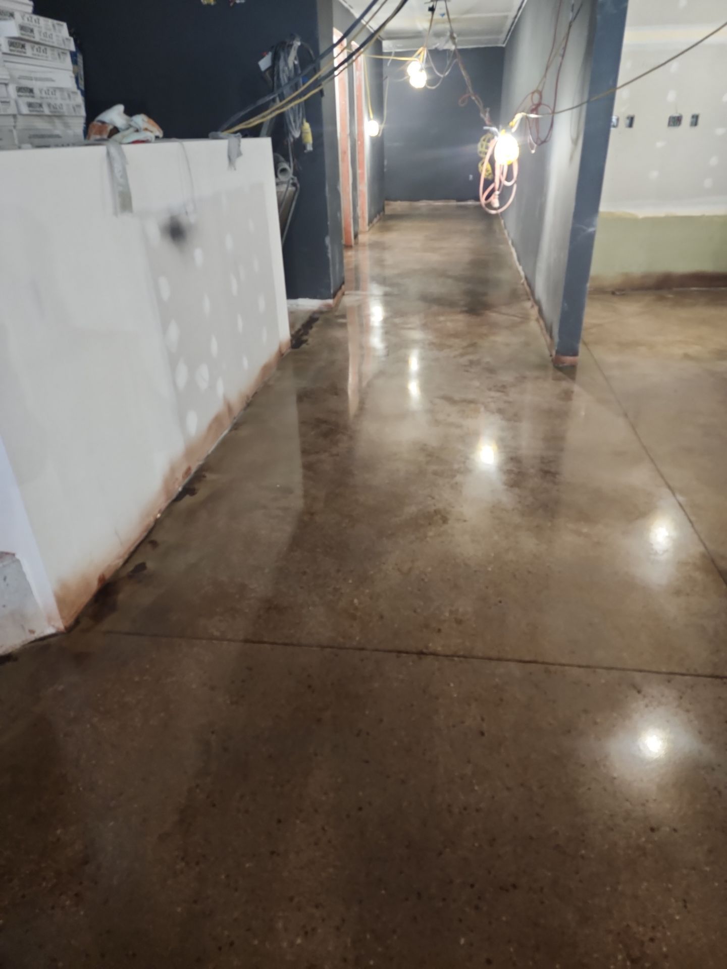 Tulio's Restaurant by Seamless Surfaces