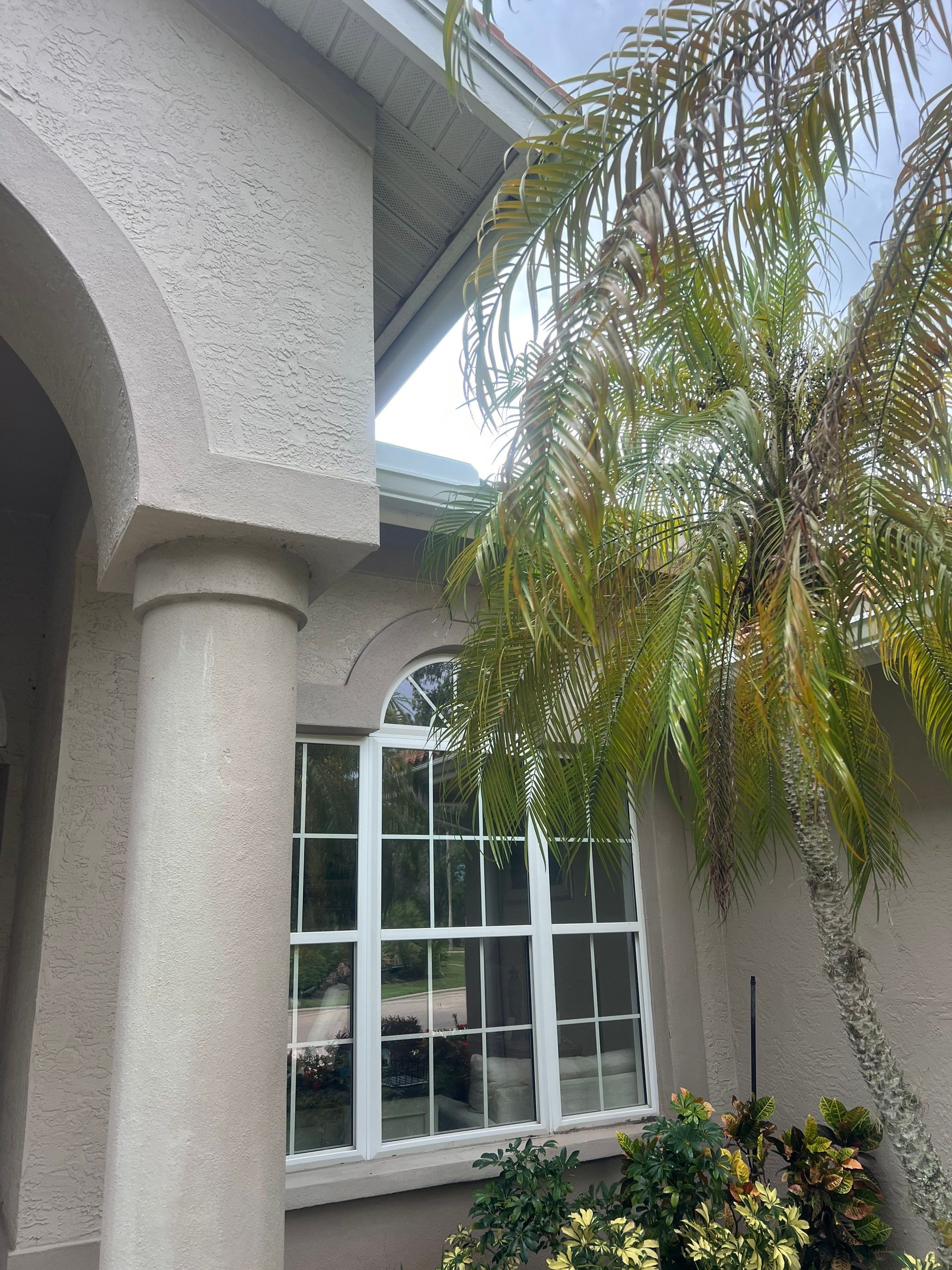 6-inch White Seamless Gutters Installation by Gutter Professors