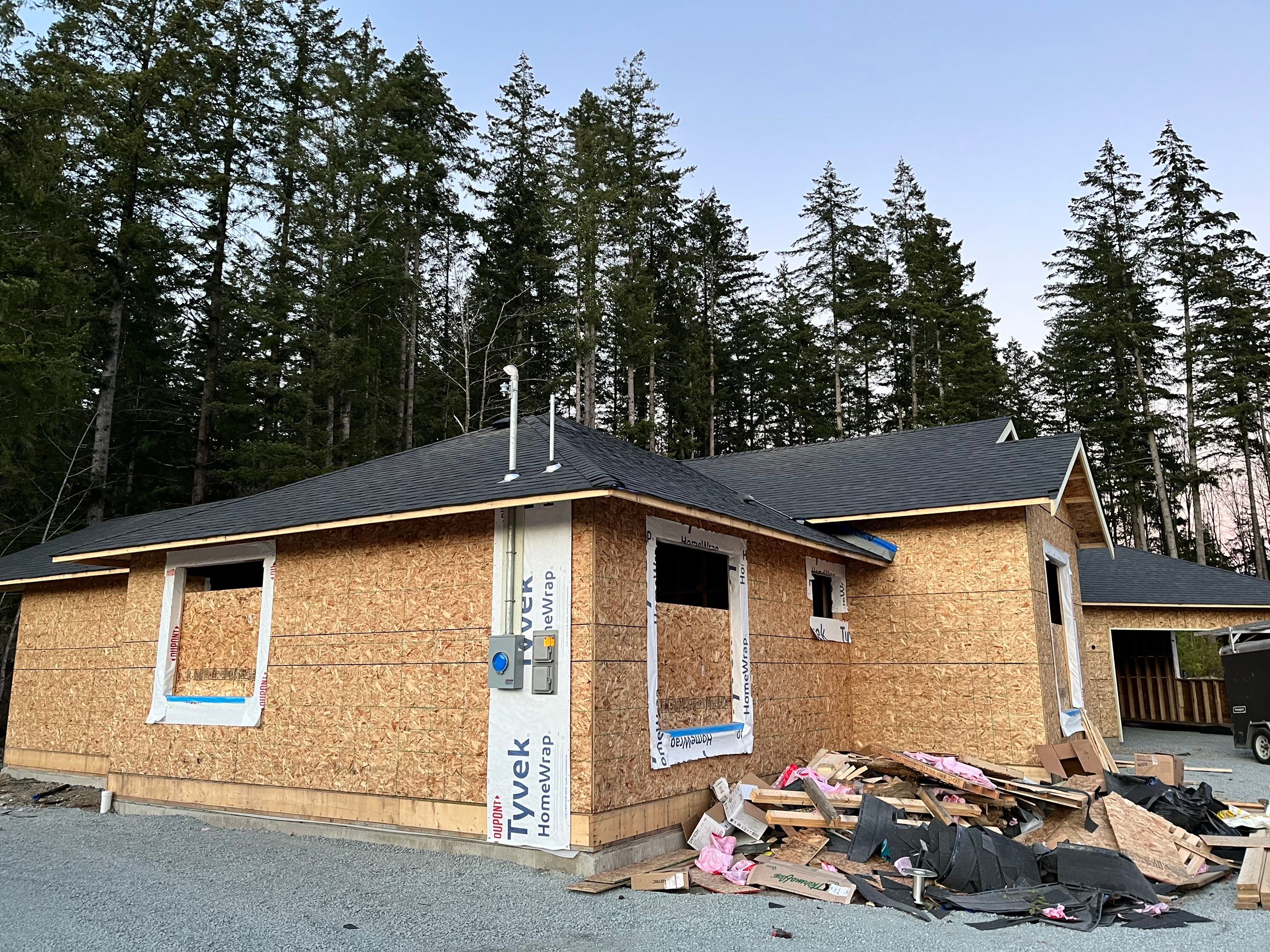 Residential Roofing Installation using OC Oakridge shingles by Top Notch Roofing Inc