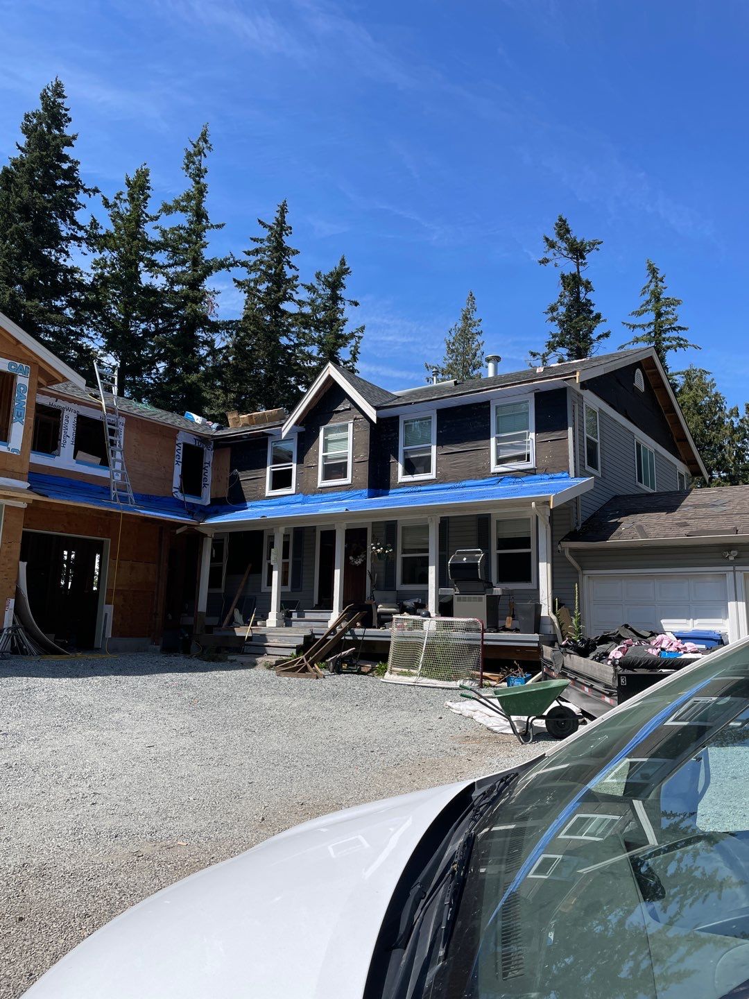 Residential Roofing Installation using OC Oakridge shingles and Duraclad Accent roof by Top Notch Roofing Inc