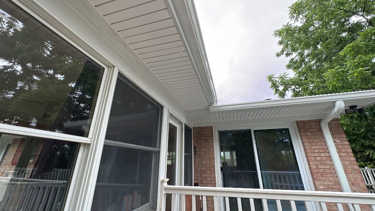 Manassas: CertainTeed Landmark Pro Designer Shingles in Max Def Moire Black by RM Banning, Inc.