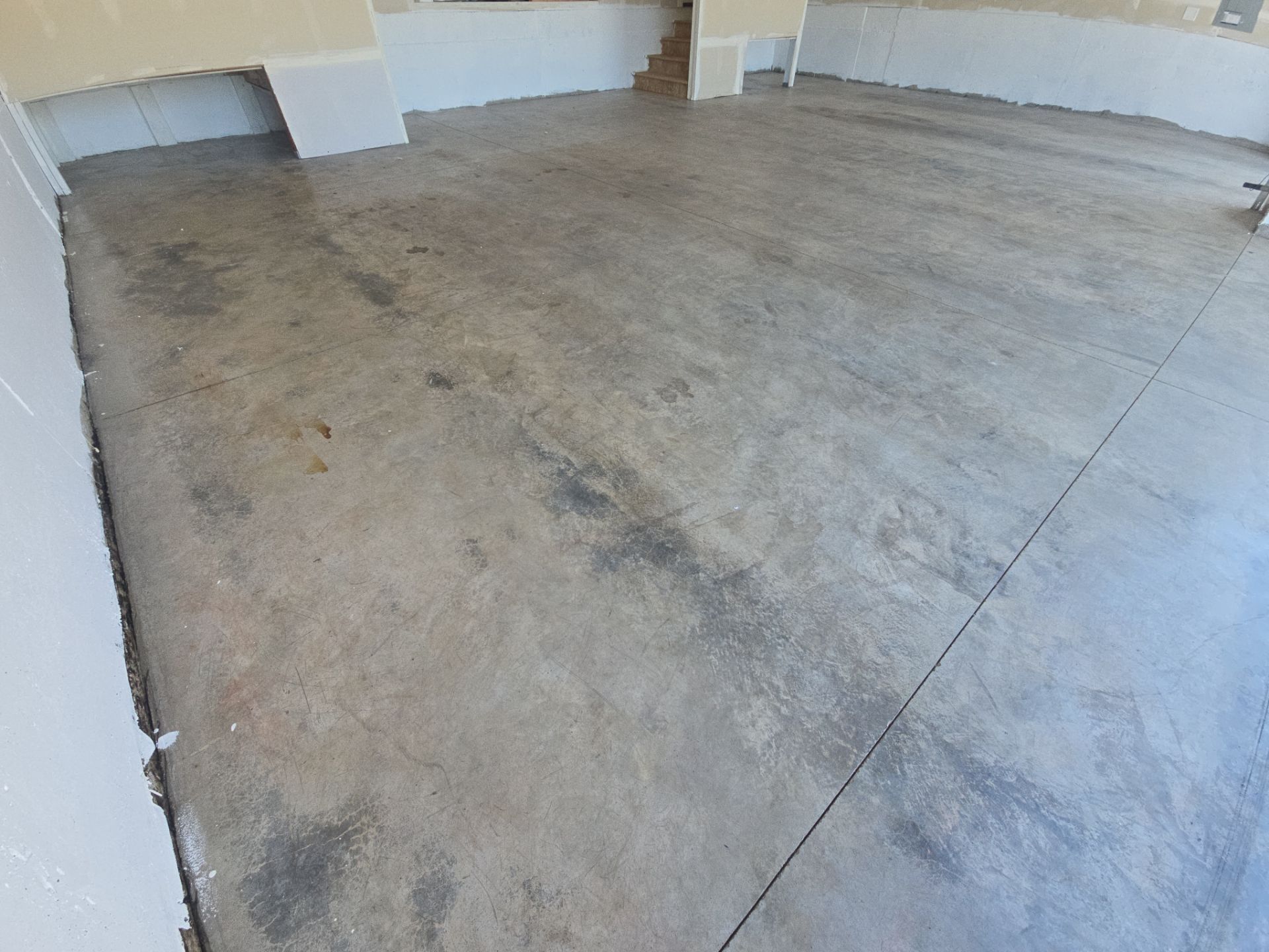 Shale Hybrid Polyurea Garage Floor Coating in Spokane Valley by Croc Coatings, LLC