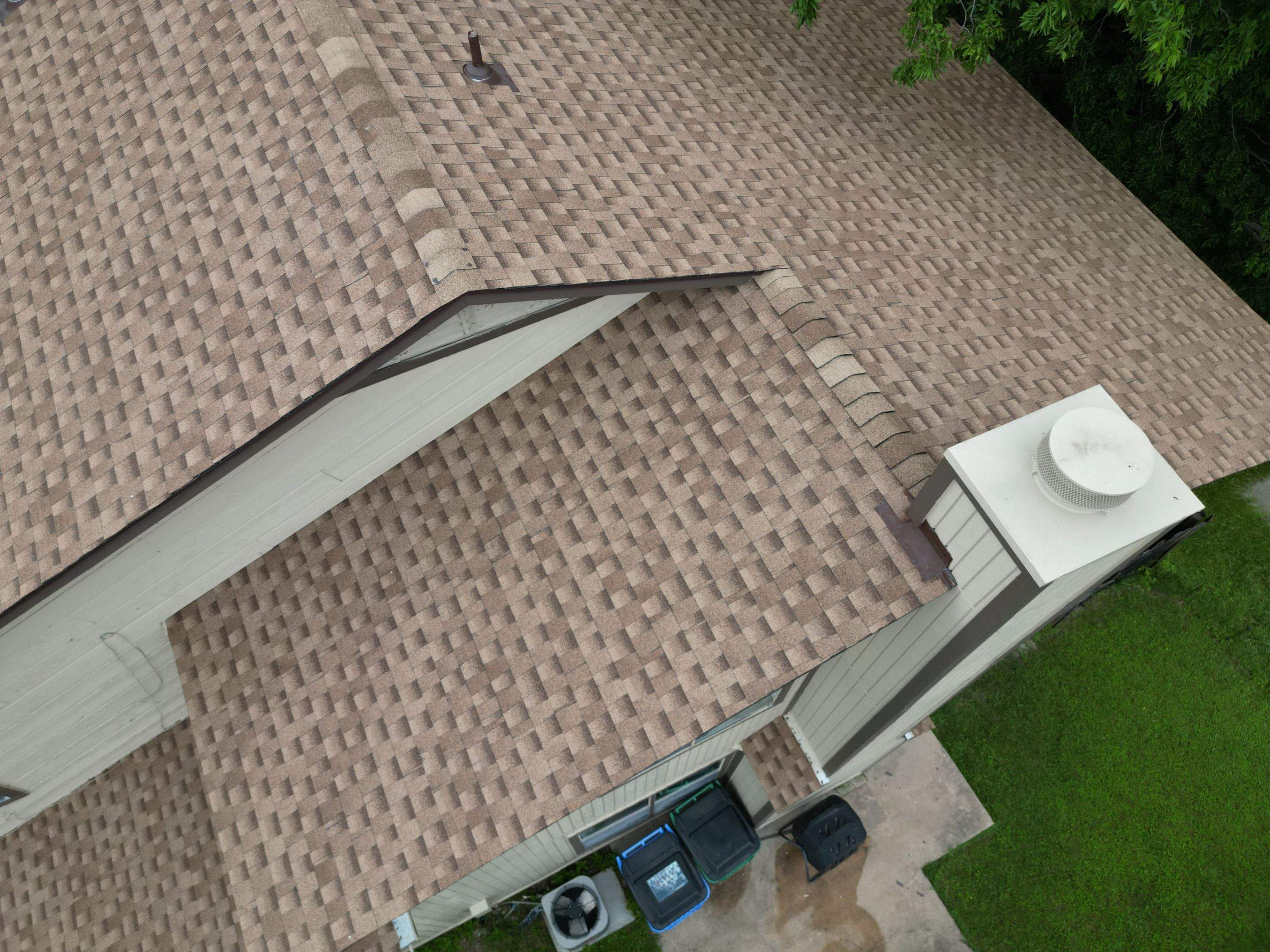 Shakewood - GAF Timberline HDZ by RoofsOnly.com