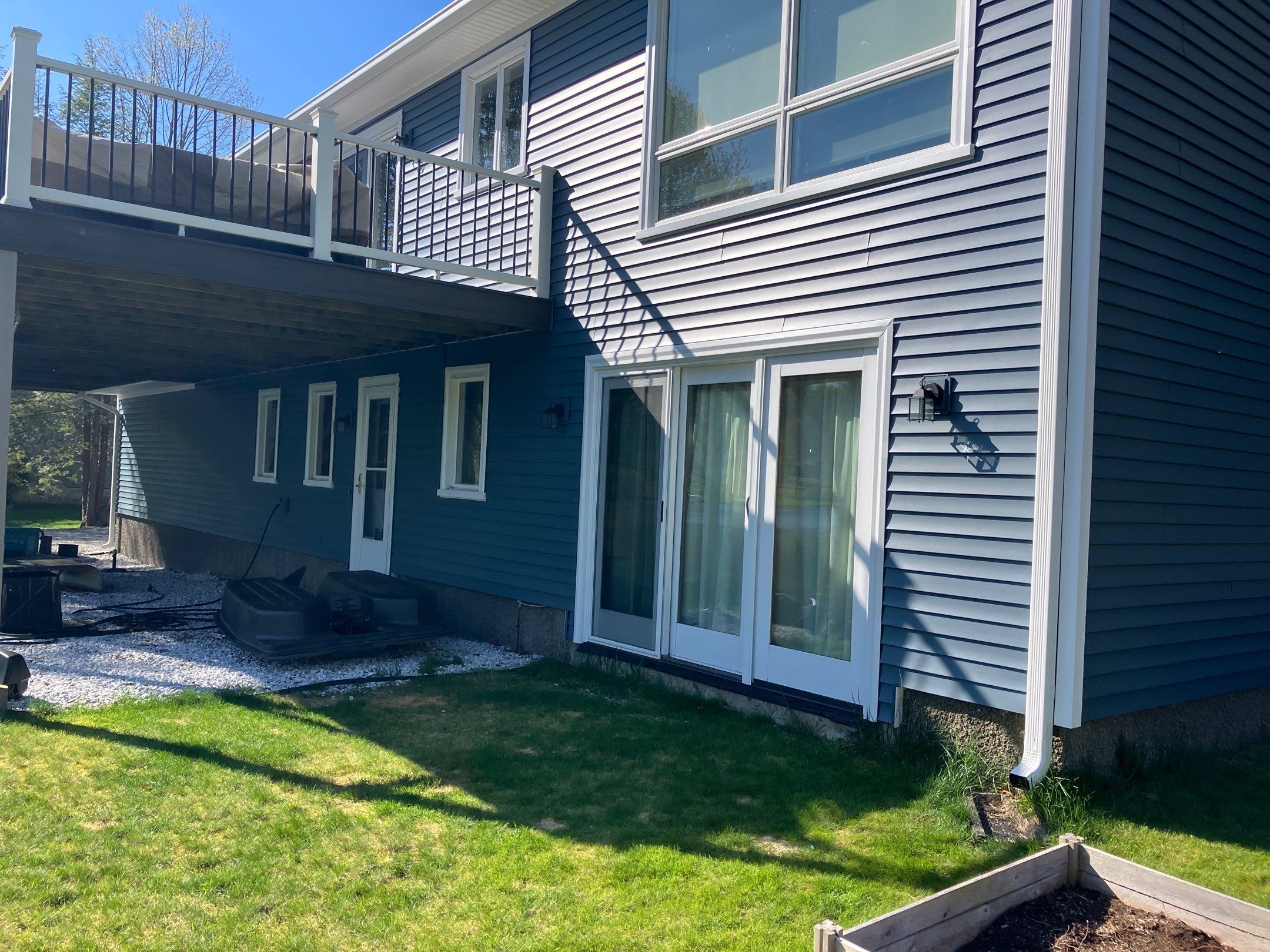 Siding Transformation with Cert Cedar Impressions, D/7 Perfection Straight Bottom, Pacific Blue and Cert Mainstreet D/4 Clapboard, Pacific Blue by DiGiorgi Roofing and Siding Inc