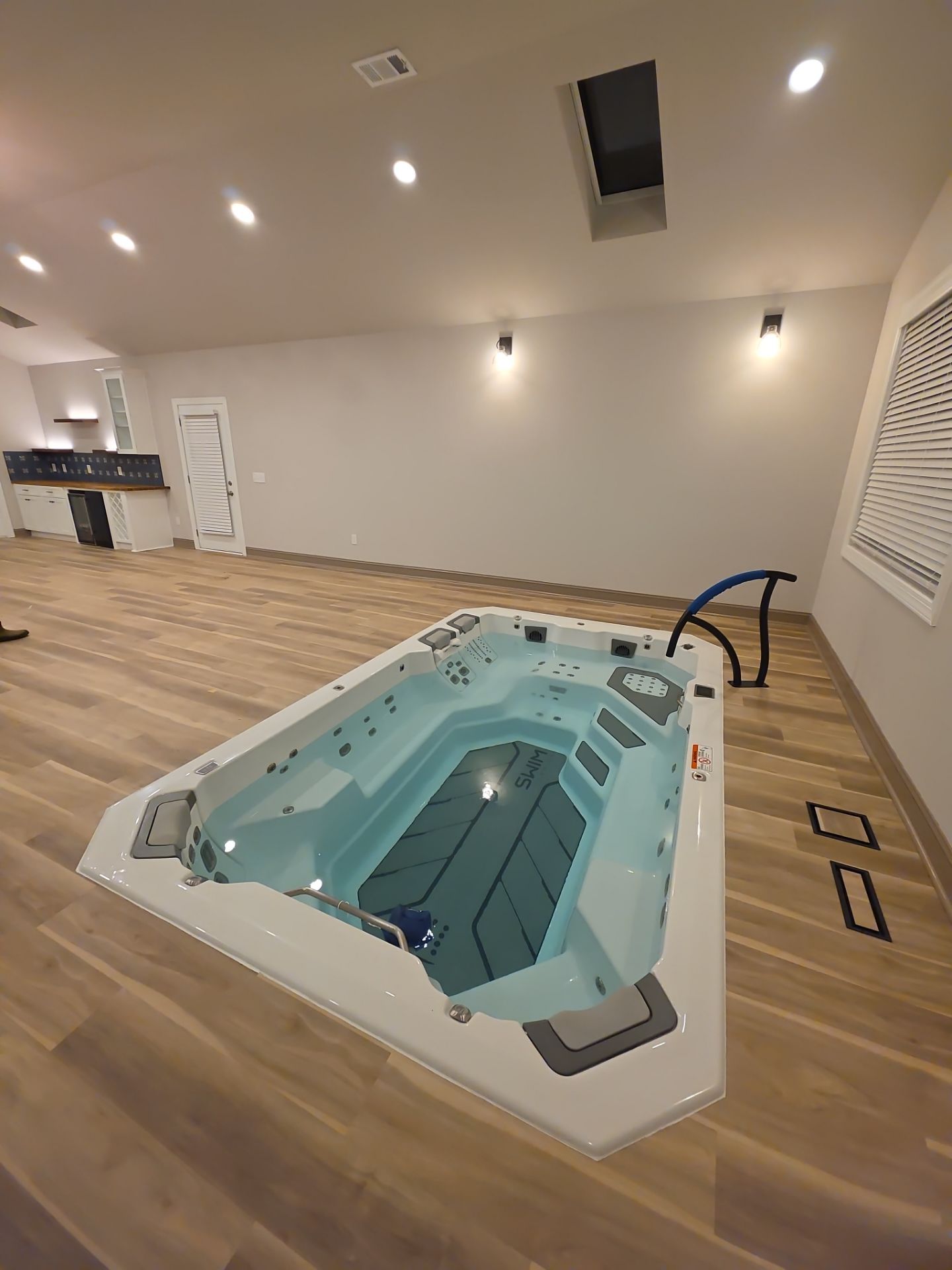 Four Season Addition by Ajayi Design and Construction 