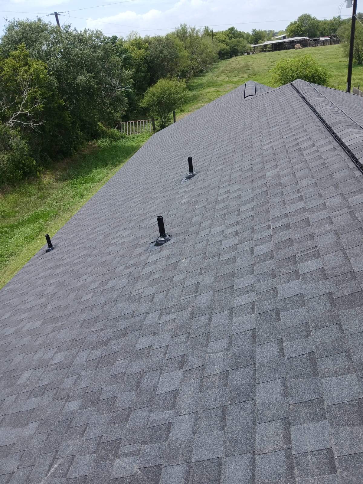 Residential Roofing Installation using TAMKO Heritage Shingles by Black Coast Roofing