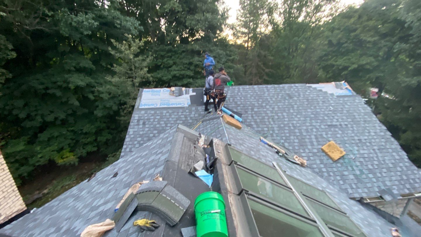 Roof Replacement using CertainTeed Landmark Pro by 180 Contractors