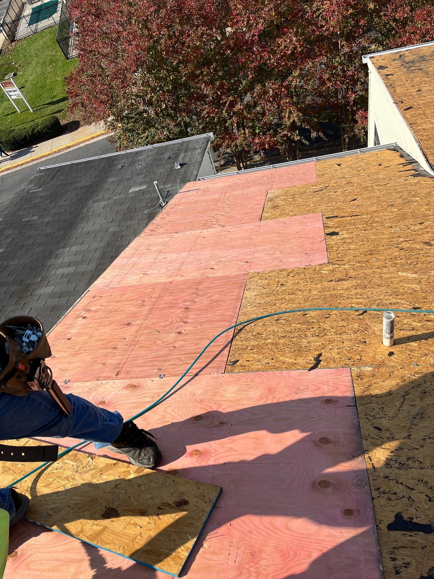 Herndon: Residential Roof Replacement with CertainTeed Landmark Pro in Max Def Moire Black by RM Banning, Inc.