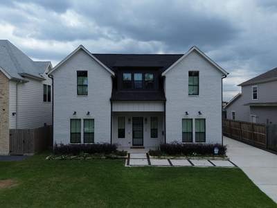 1309 Overhill Street