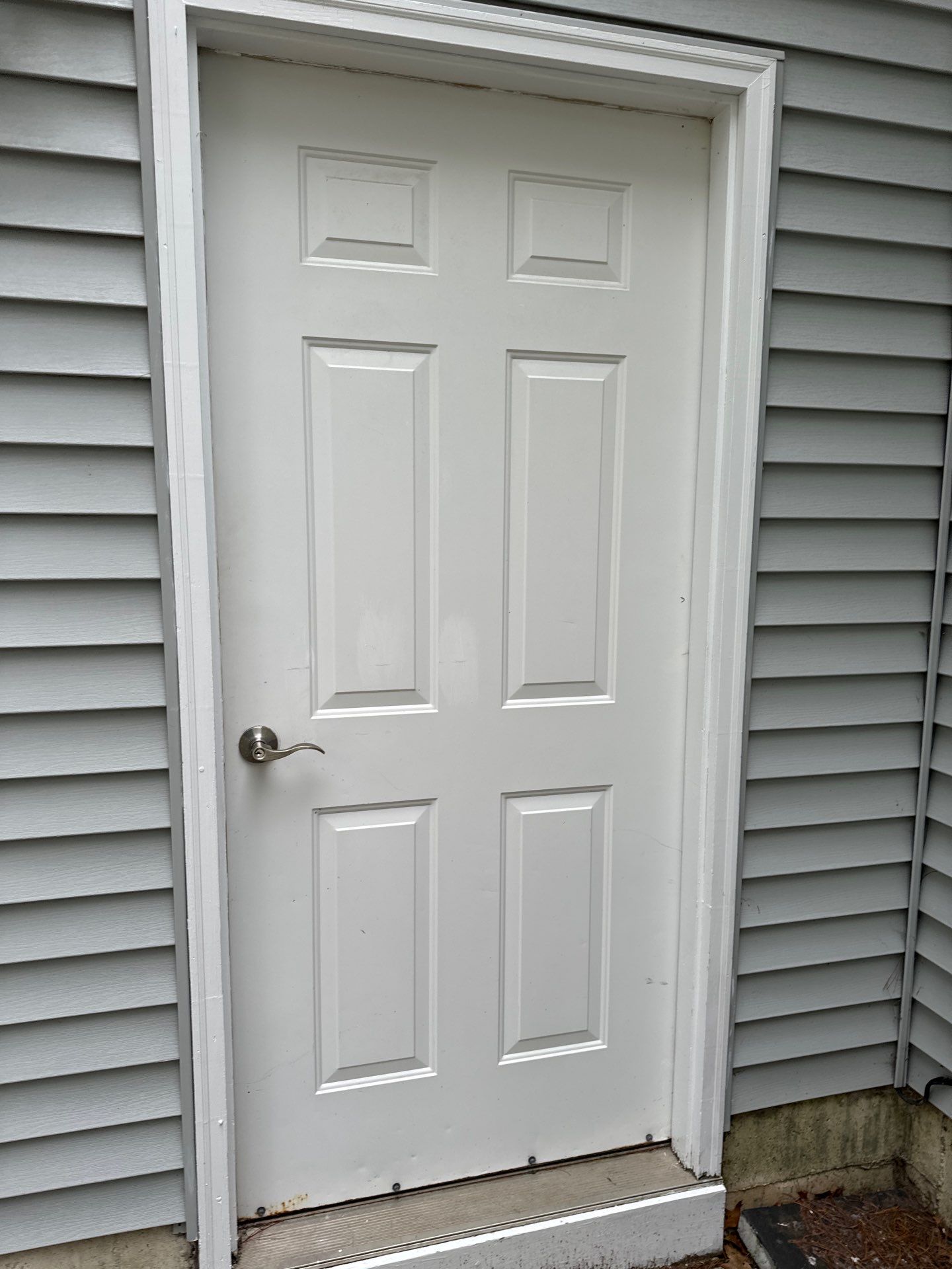 Repaint bedroom furniture, Pergola, and doors. Stain decking by Gordon Painting