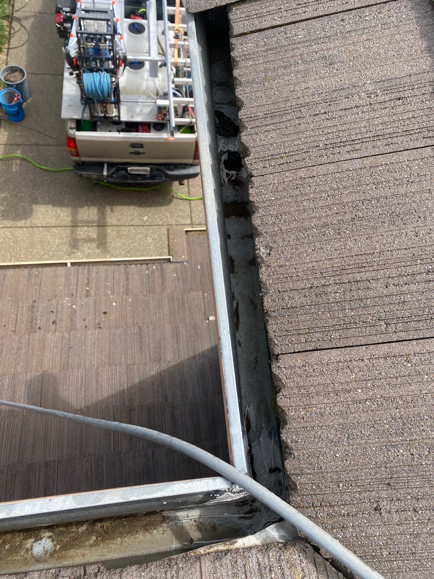 Moss Removal by Top Elevation