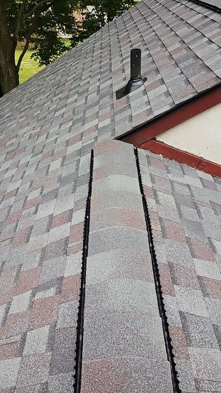 ATLAS PINNACLE HP W/SCOTCHGARD COLOR: SUMMER STORM  by Eagle Eye Roofing